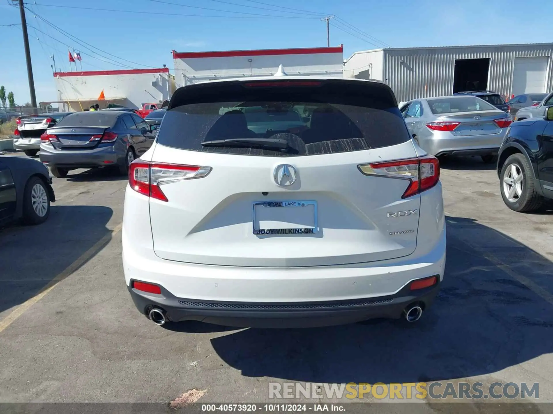 16 Photograph of a damaged car 5J8TC2H59LL025306 ACURA RDX 2020