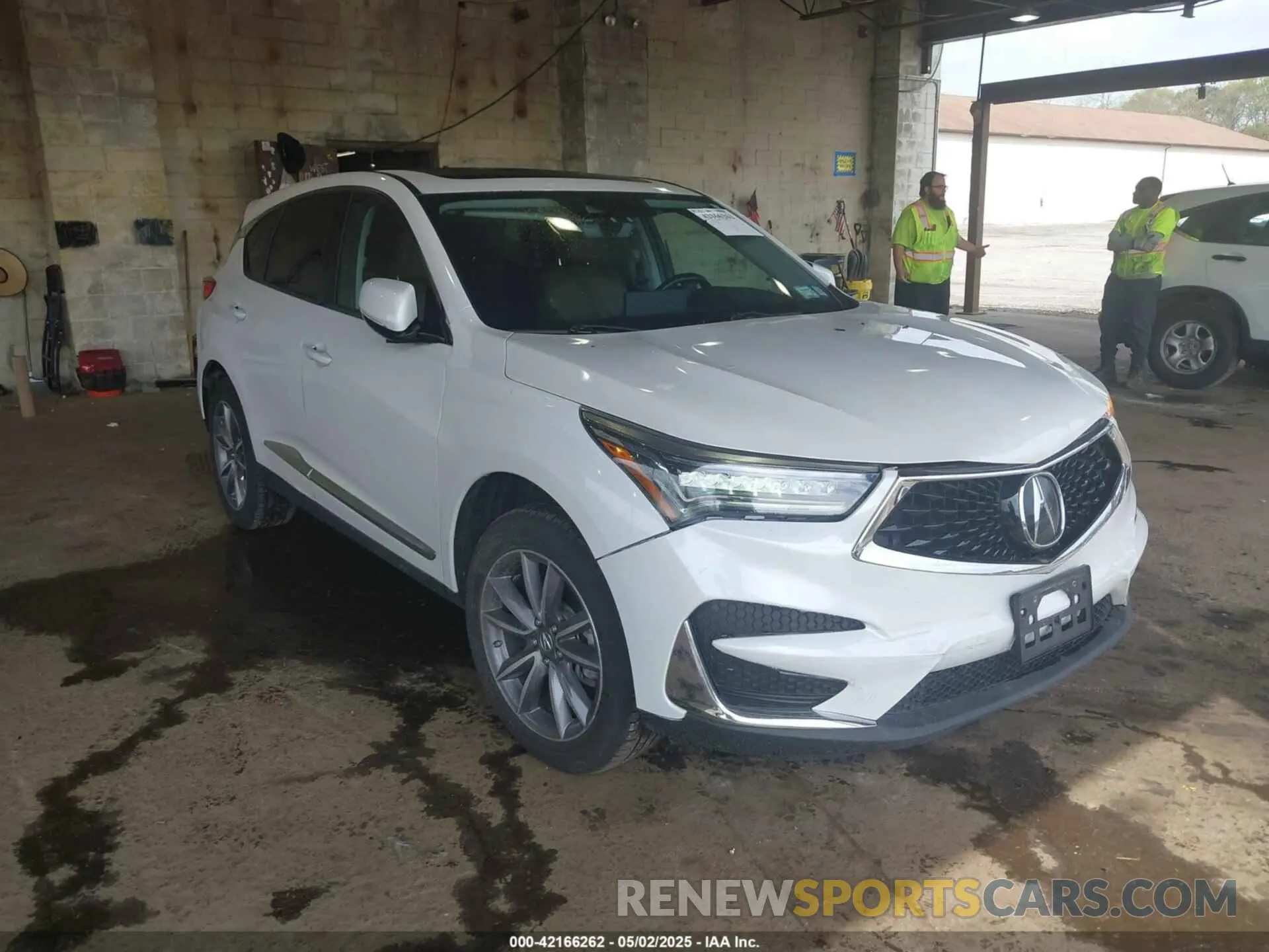 1 Photograph of a damaged car 5J8TC2H5XLL011379 ACURA RDX 2020