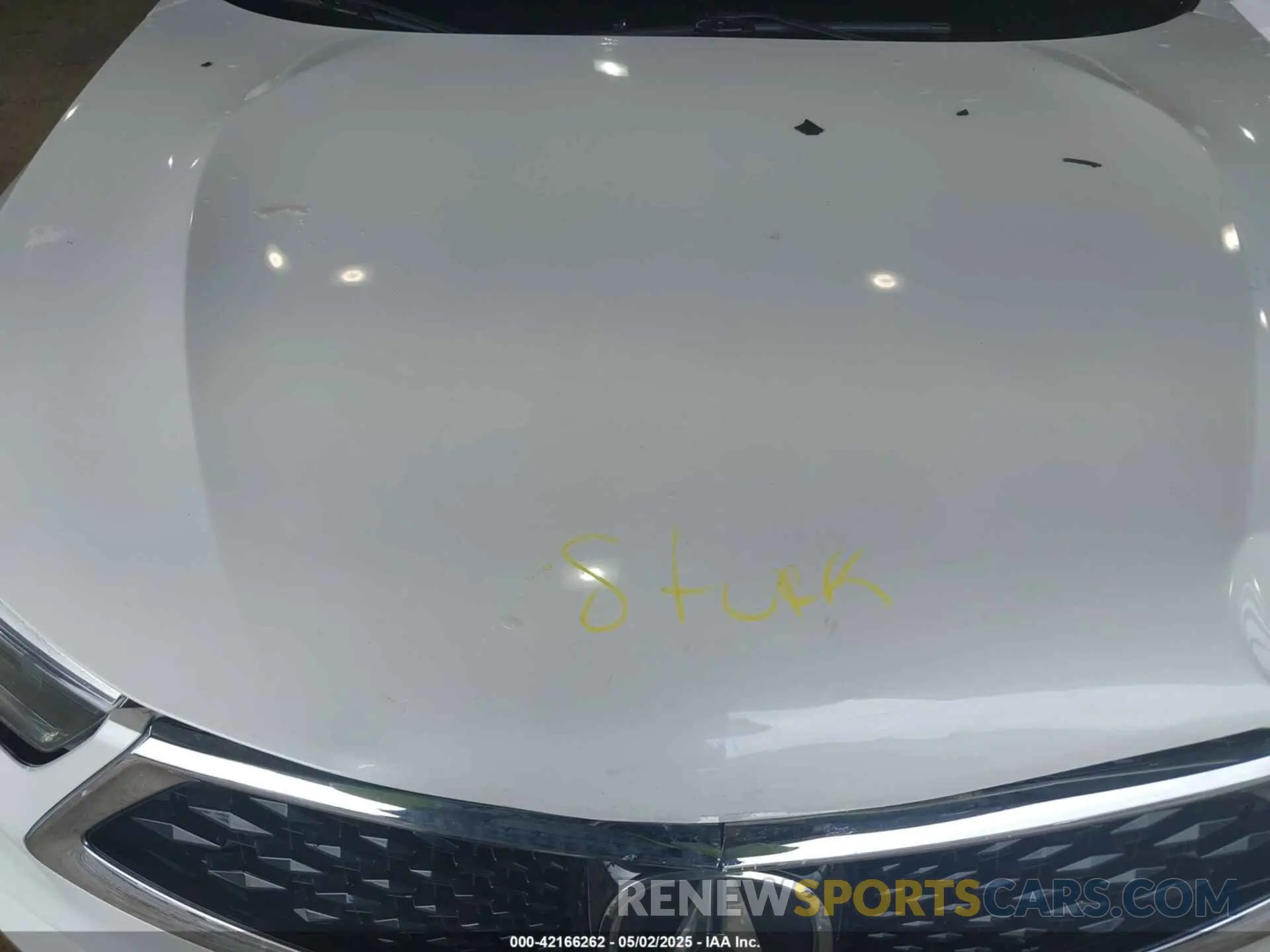 10 Photograph of a damaged car 5J8TC2H5XLL011379 ACURA RDX 2020