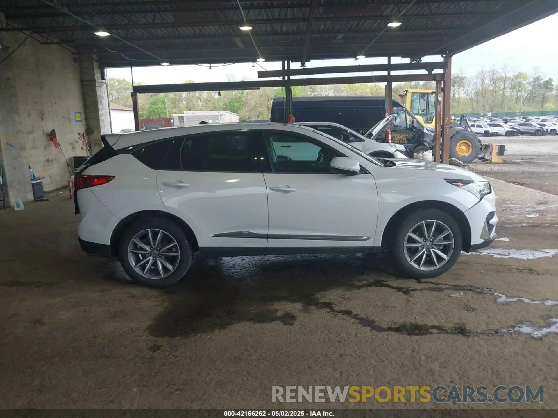 12 Photograph of a damaged car 5J8TC2H5XLL011379 ACURA RDX 2020