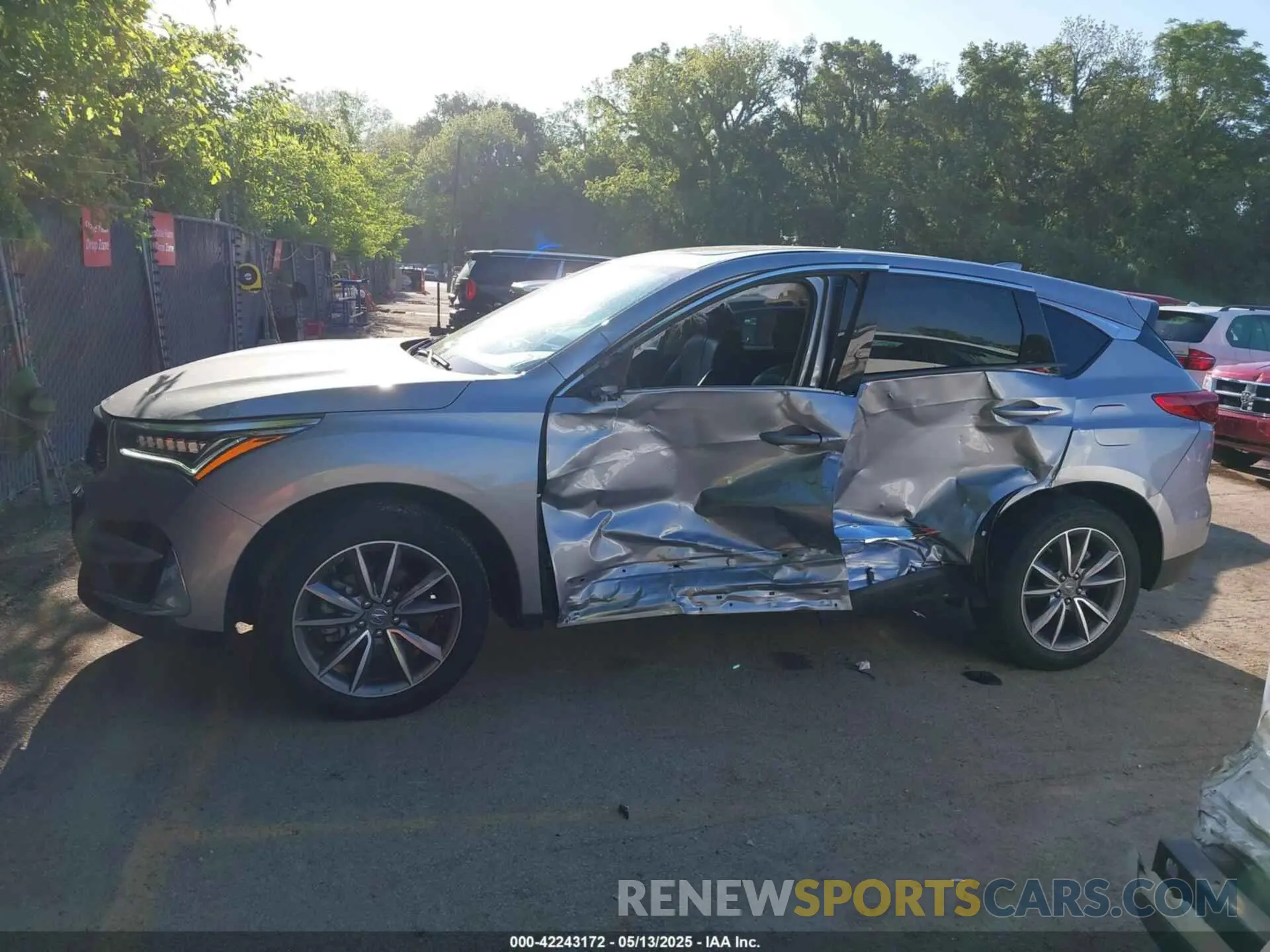 14 Photograph of a damaged car 5J8TC2H5XLL017439 ACURA RDX 2020