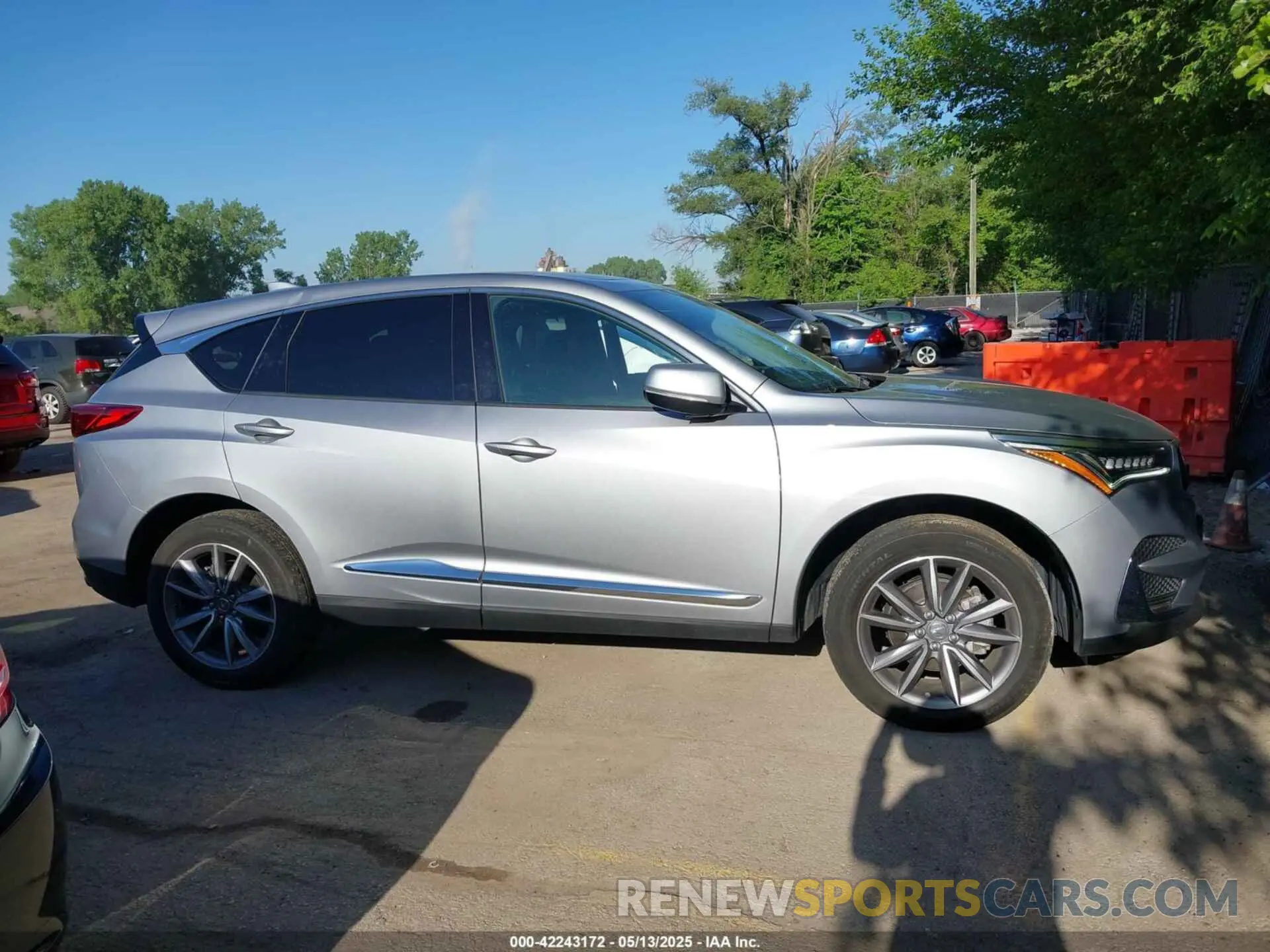 15 Photograph of a damaged car 5J8TC2H5XLL017439 ACURA RDX 2020