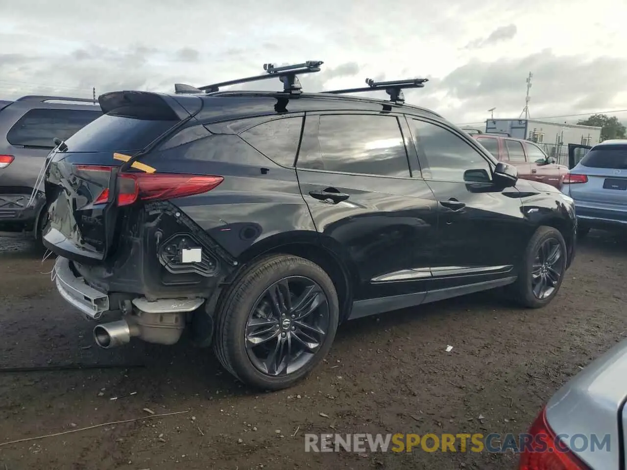 3 Photograph of a damaged car 5J8TC2H61LL032260 ACURA RDX 2020