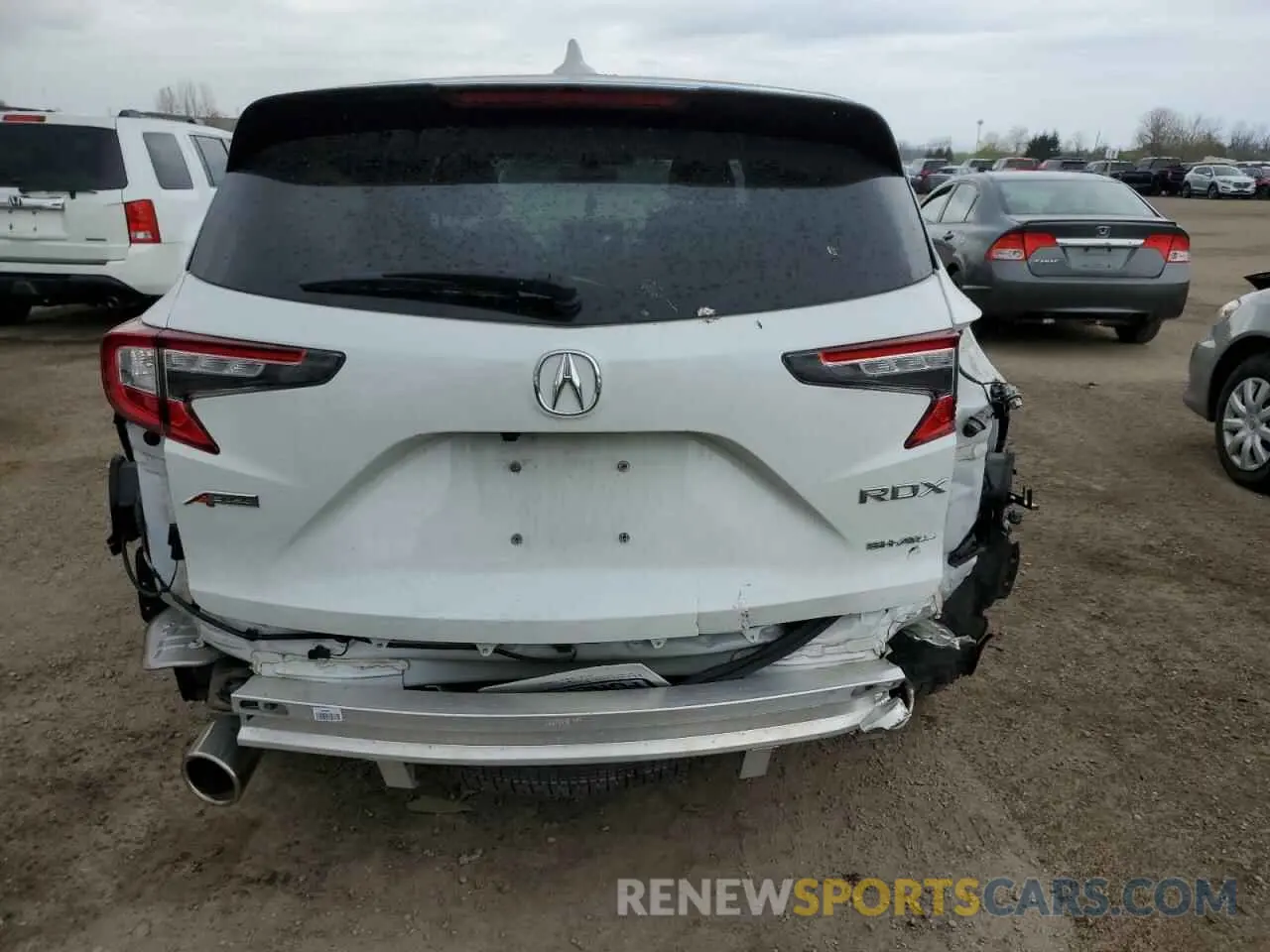 6 Photograph of a damaged car 5J8TC2H61LL803574 ACURA RDX 2020