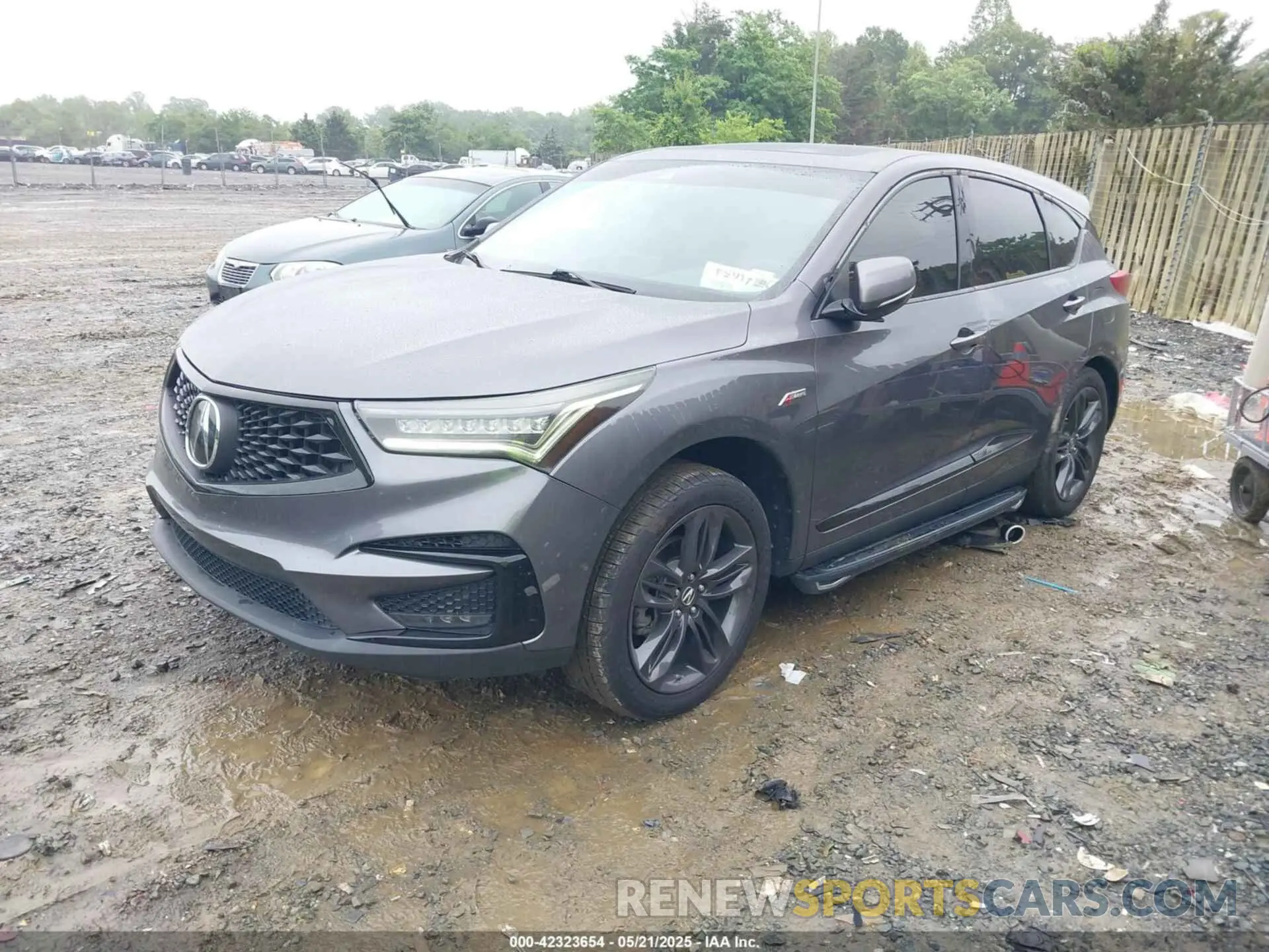 2 Photograph of a damaged car 5J8TC2H65LL035338 ACURA RDX 2020