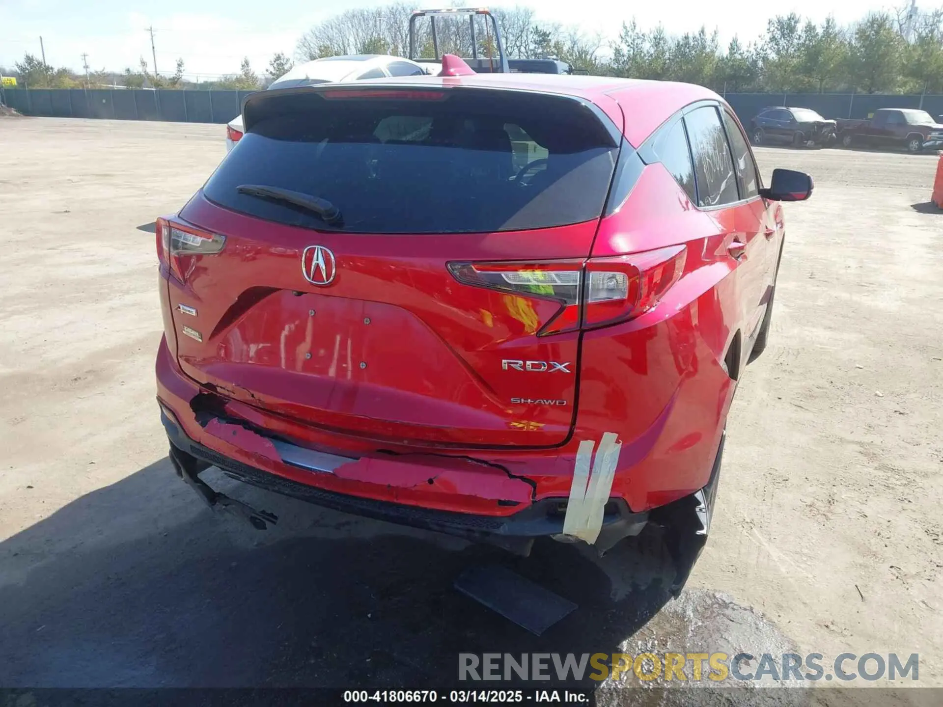 4 Photograph of a damaged car 5J8TC2H67LL802428 ACURA RDX 2020