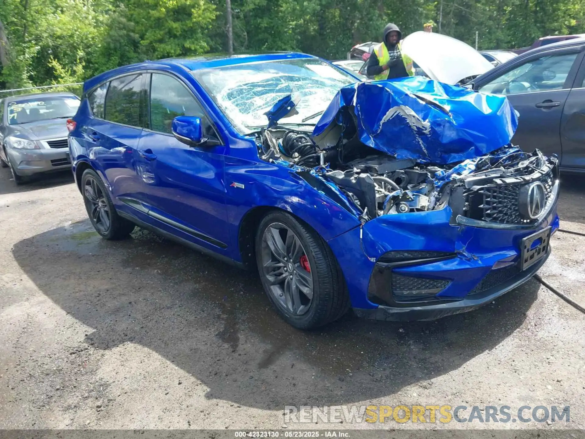 1 Photograph of a damaged car 5J8TC2H68LL037763 ACURA RDX 2020