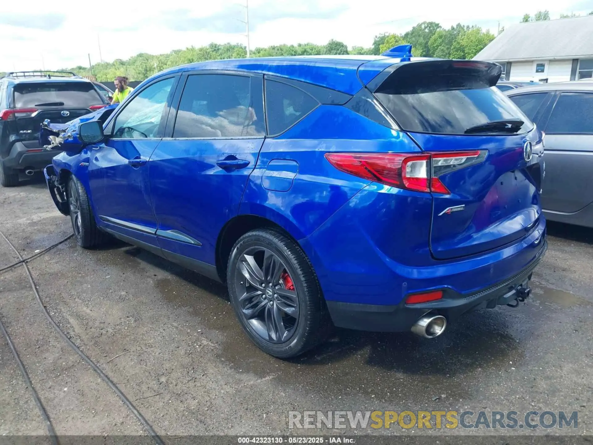 3 Photograph of a damaged car 5J8TC2H68LL037763 ACURA RDX 2020