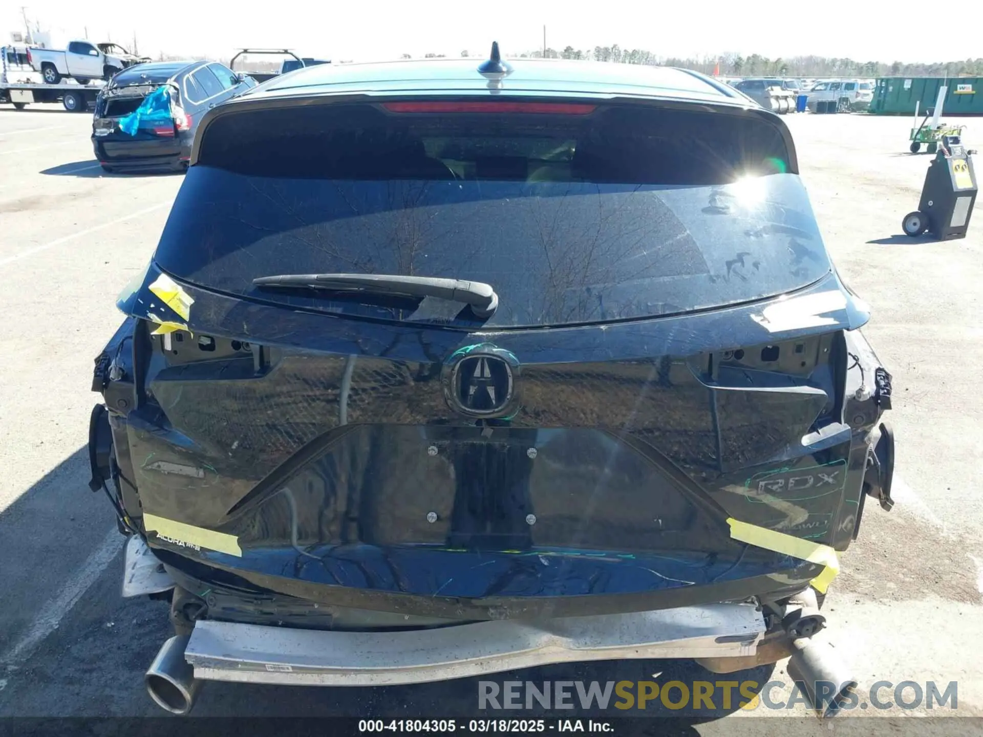 16 Photograph of a damaged car 5J8TC2H6XLL036114 ACURA RDX 2020