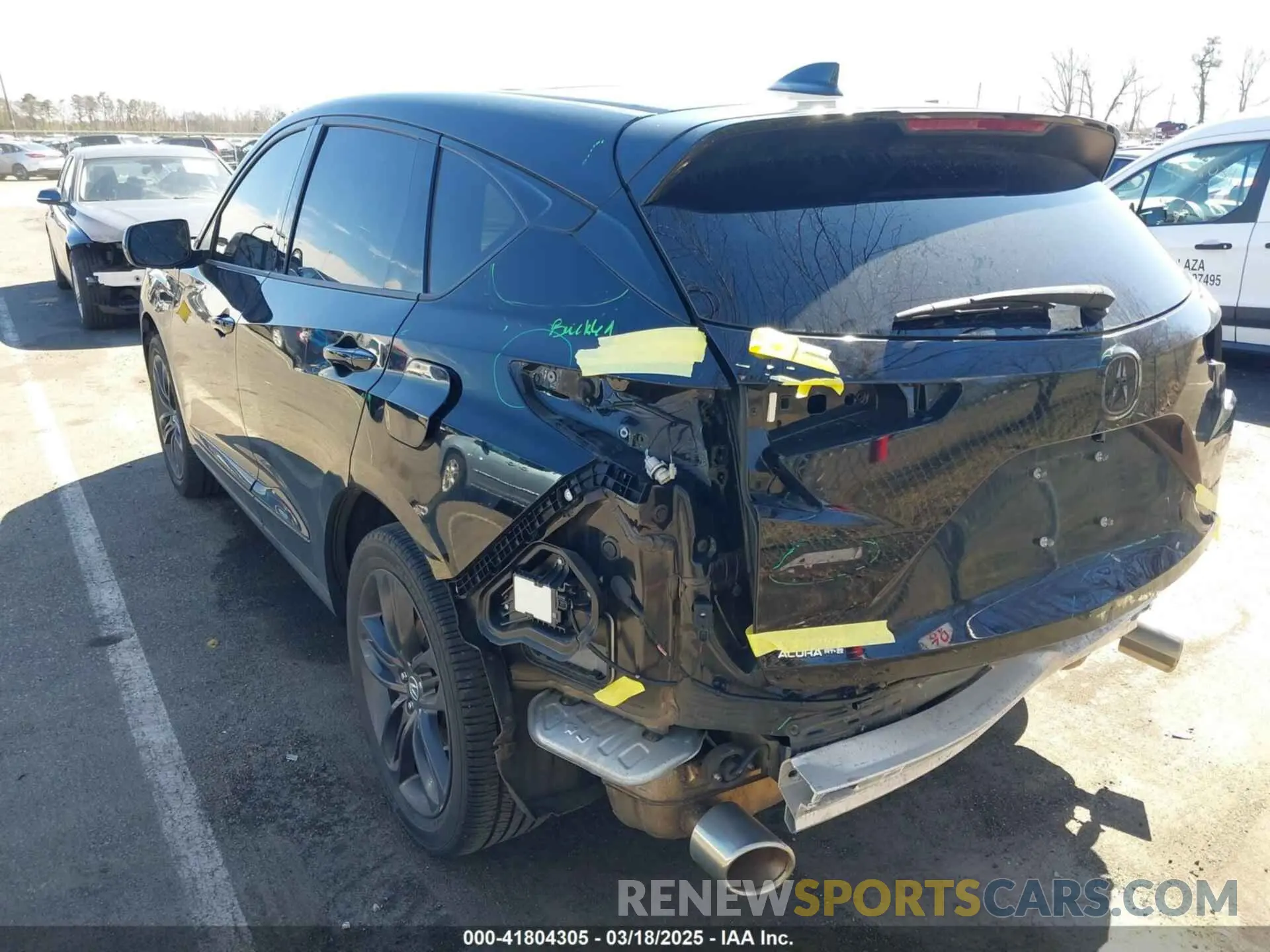 18 Photograph of a damaged car 5J8TC2H6XLL036114 ACURA RDX 2020