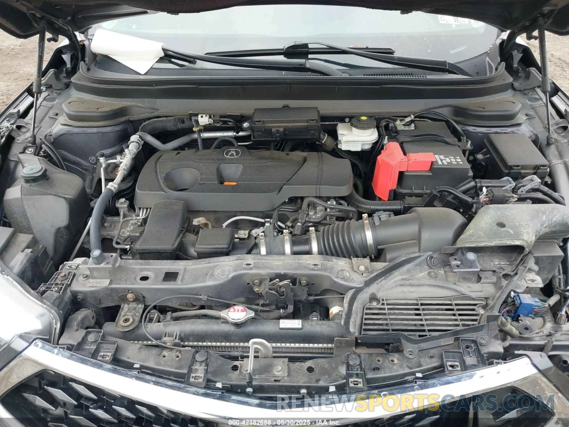 10 Photograph of a damaged car 5J8TC2H73LL809899 ACURA RDX 2020