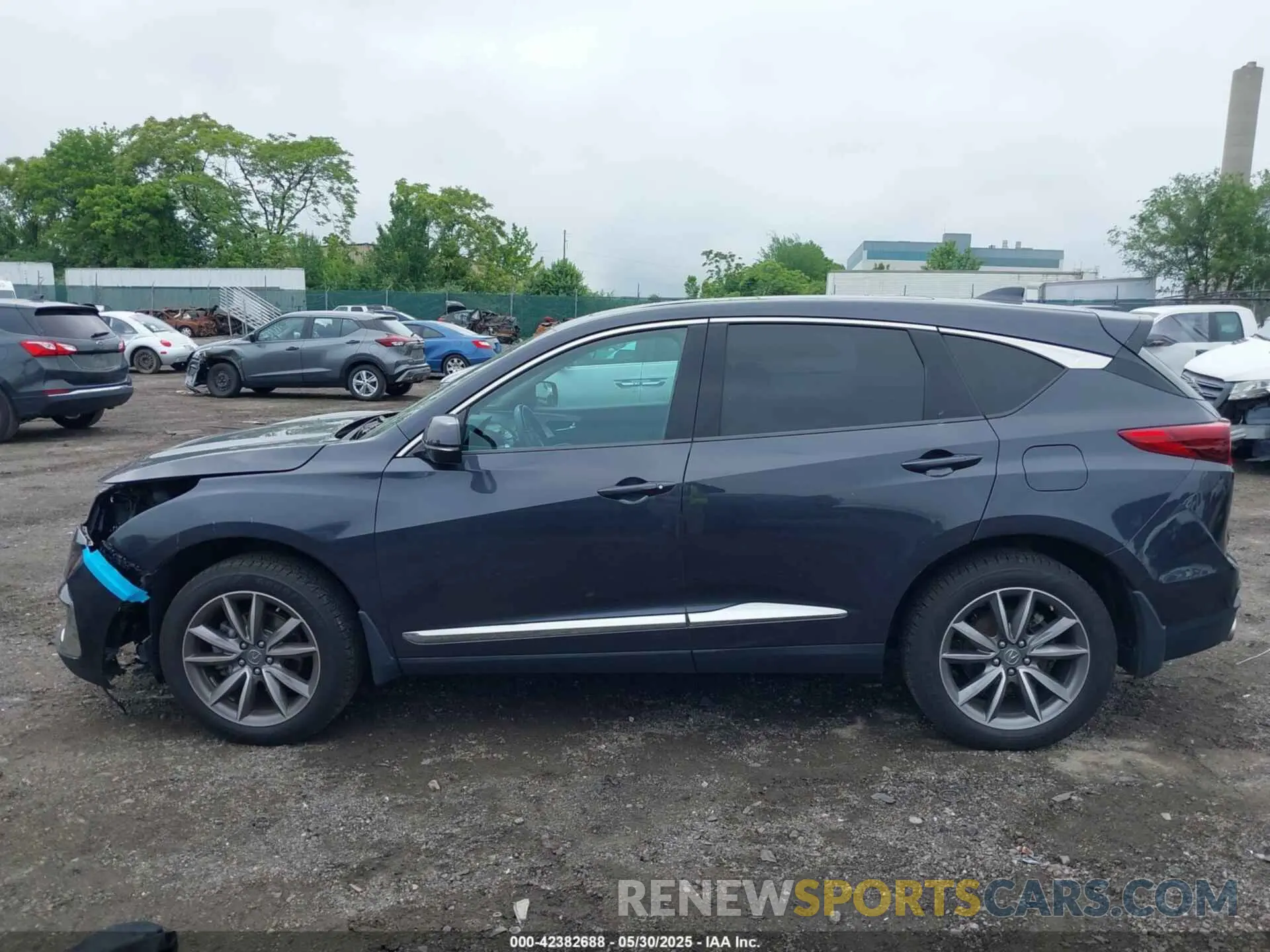 15 Photograph of a damaged car 5J8TC2H73LL809899 ACURA RDX 2020