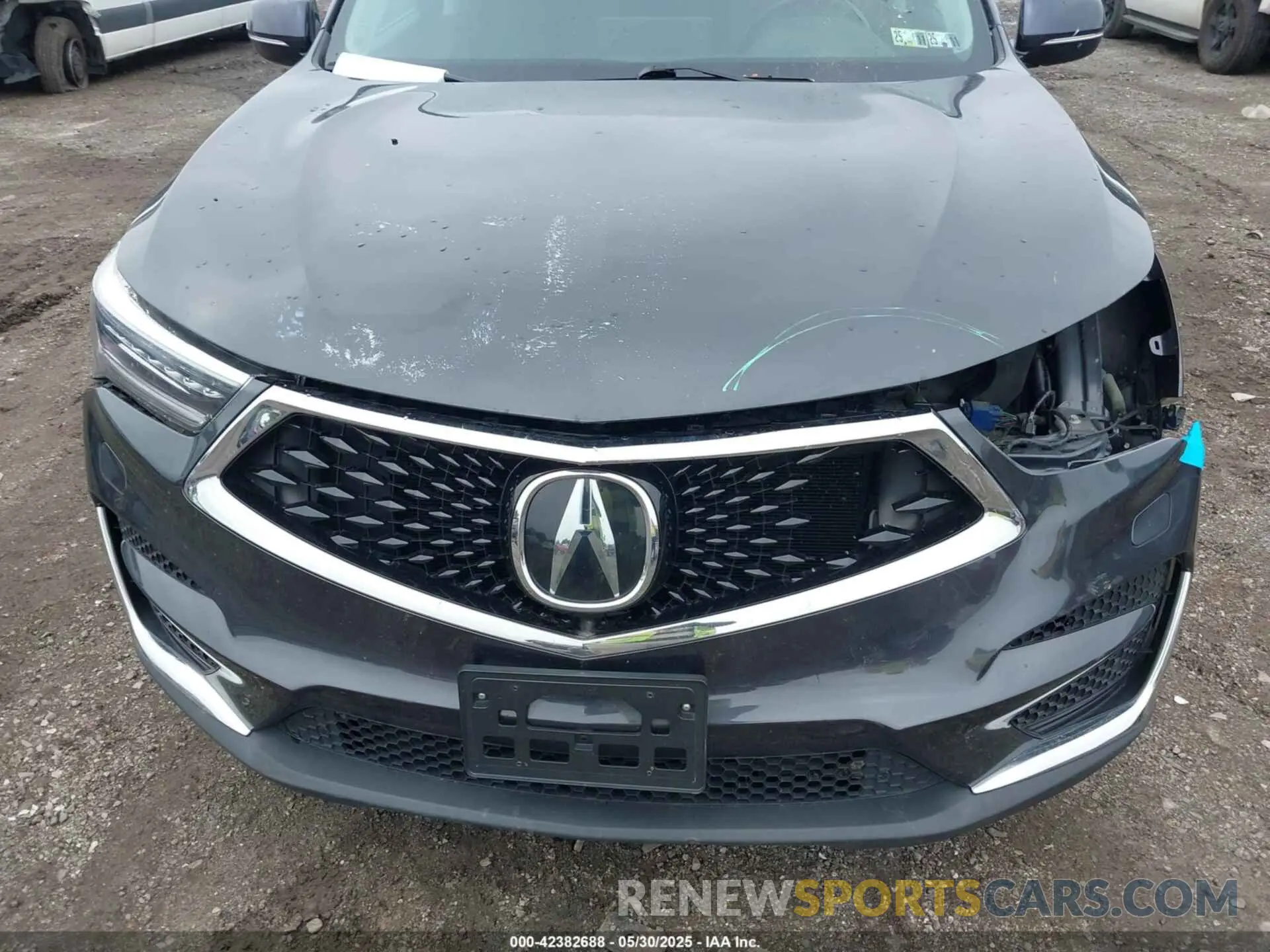 6 Photograph of a damaged car 5J8TC2H73LL809899 ACURA RDX 2020