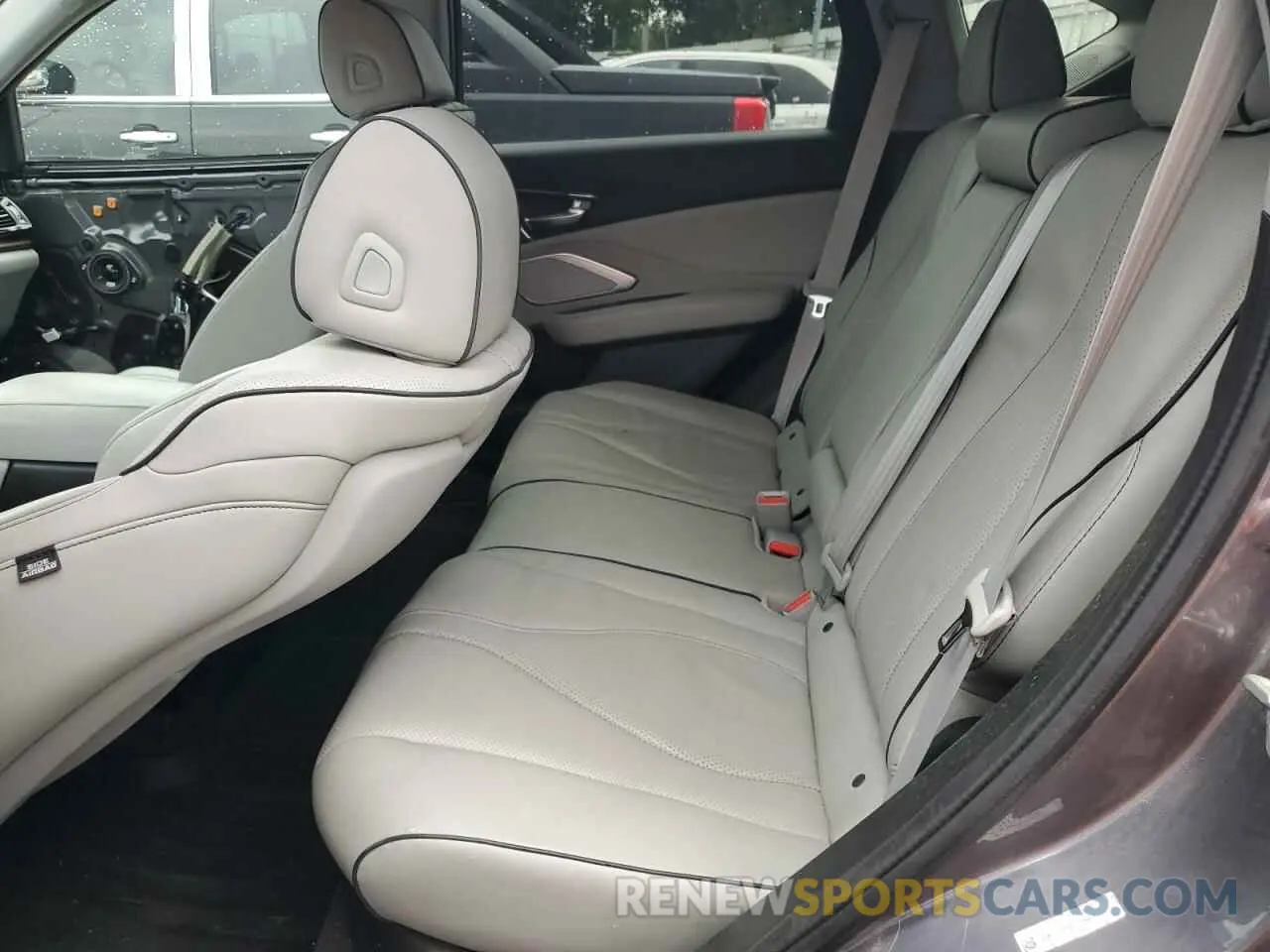 11 Photograph of a damaged car 5J8TC2H7XLL016471 ACURA RDX 2020