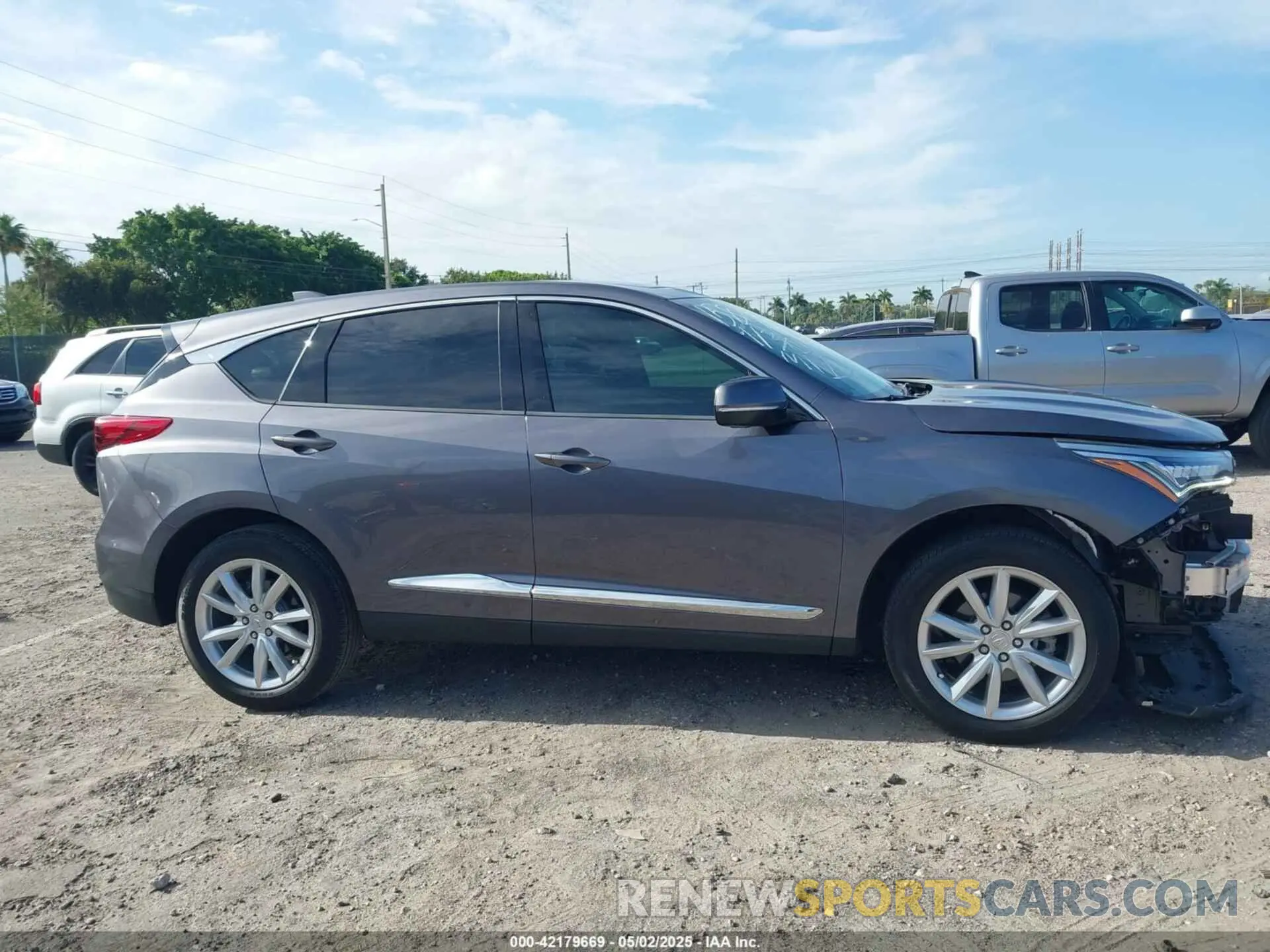 14 Photograph of a damaged car 5J8TC1H32ML001584 ACURA RDX 2021