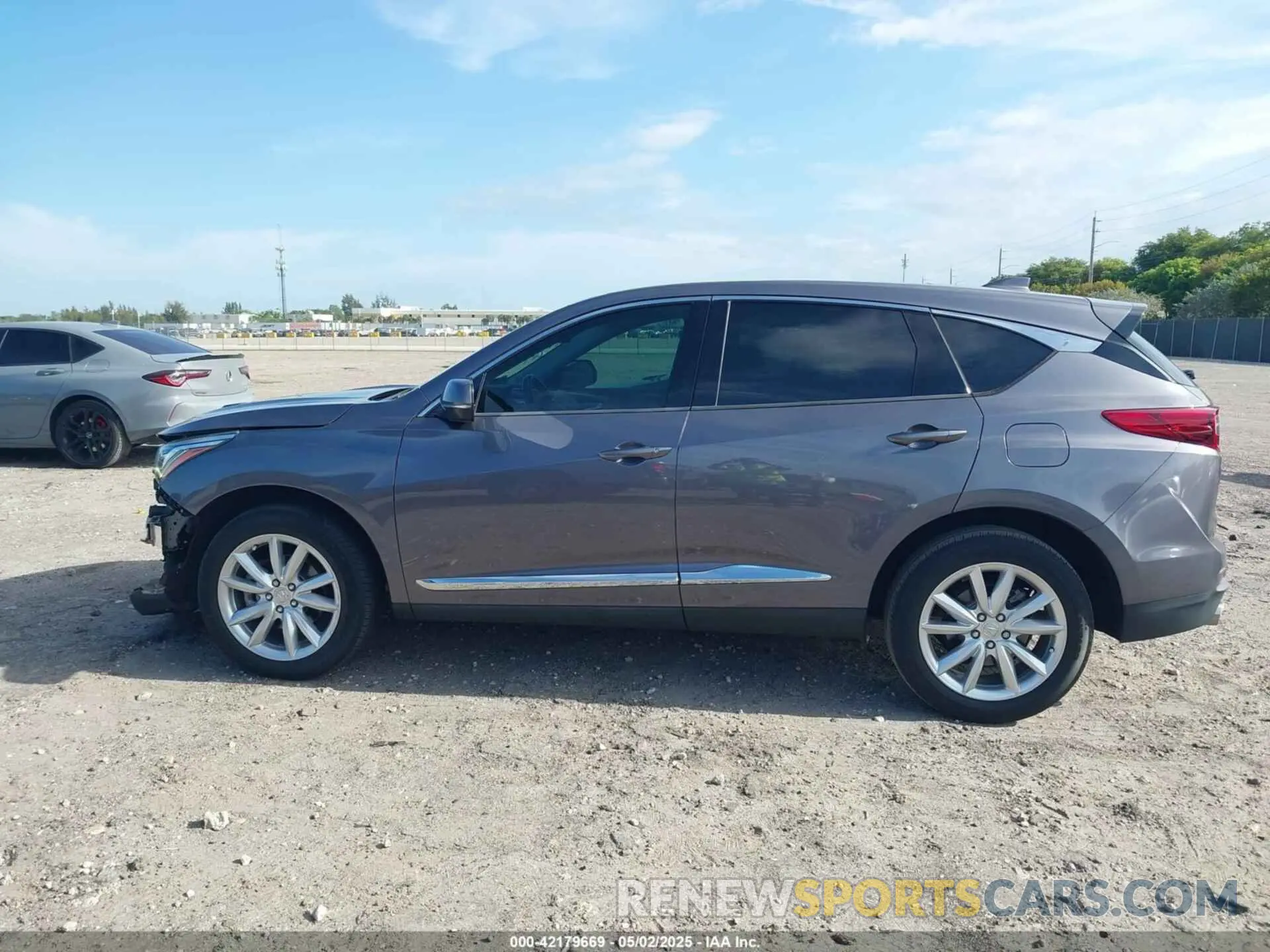 15 Photograph of a damaged car 5J8TC1H32ML001584 ACURA RDX 2021