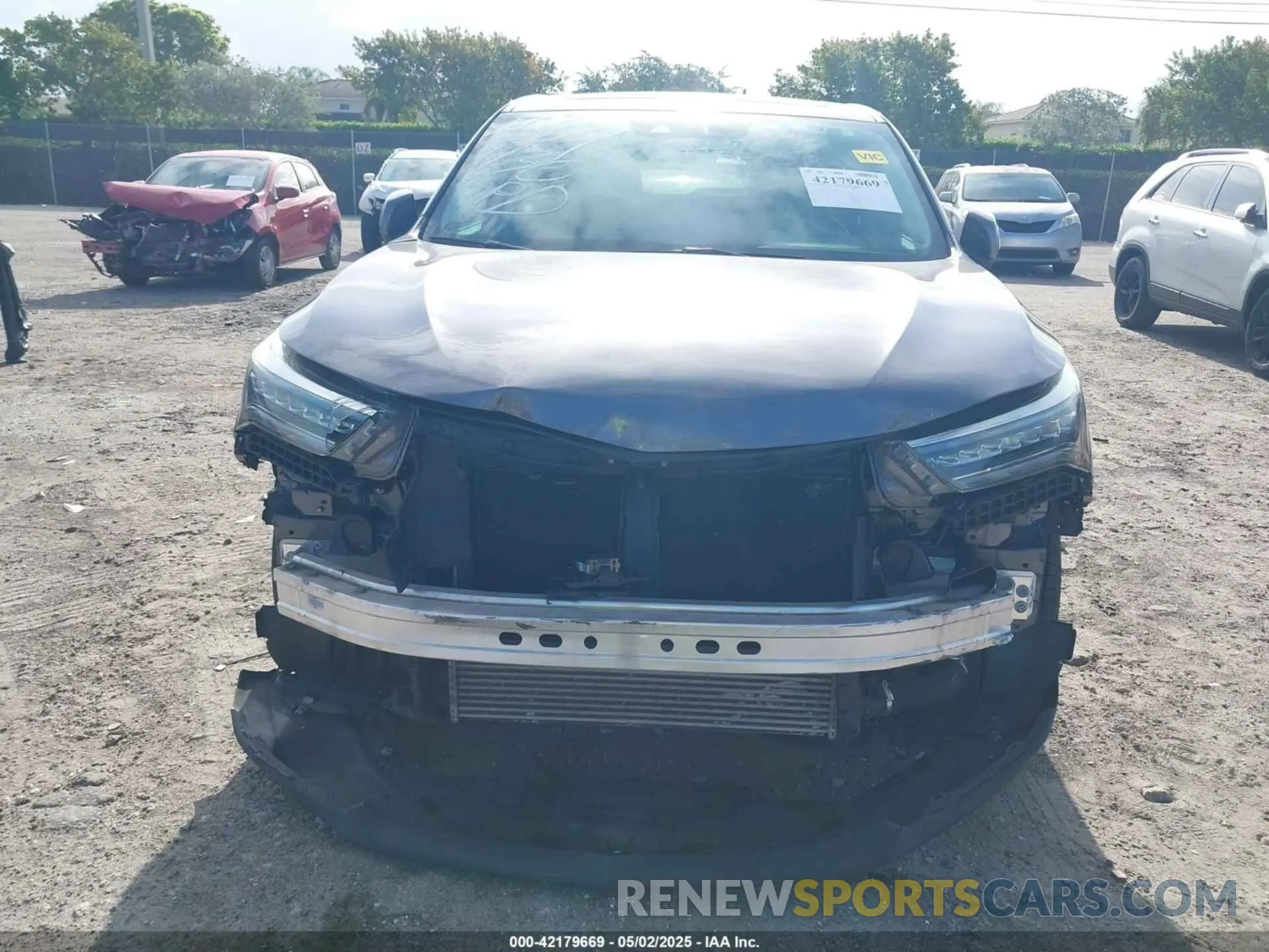 6 Photograph of a damaged car 5J8TC1H32ML001584 ACURA RDX 2021