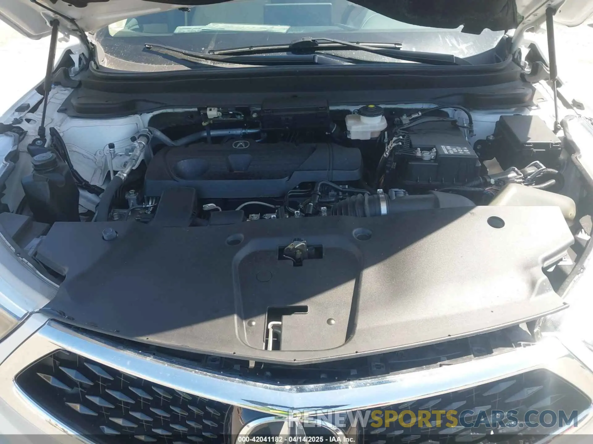 10 Photograph of a damaged car 5J8TC1H33ML008110 ACURA RDX 2021
