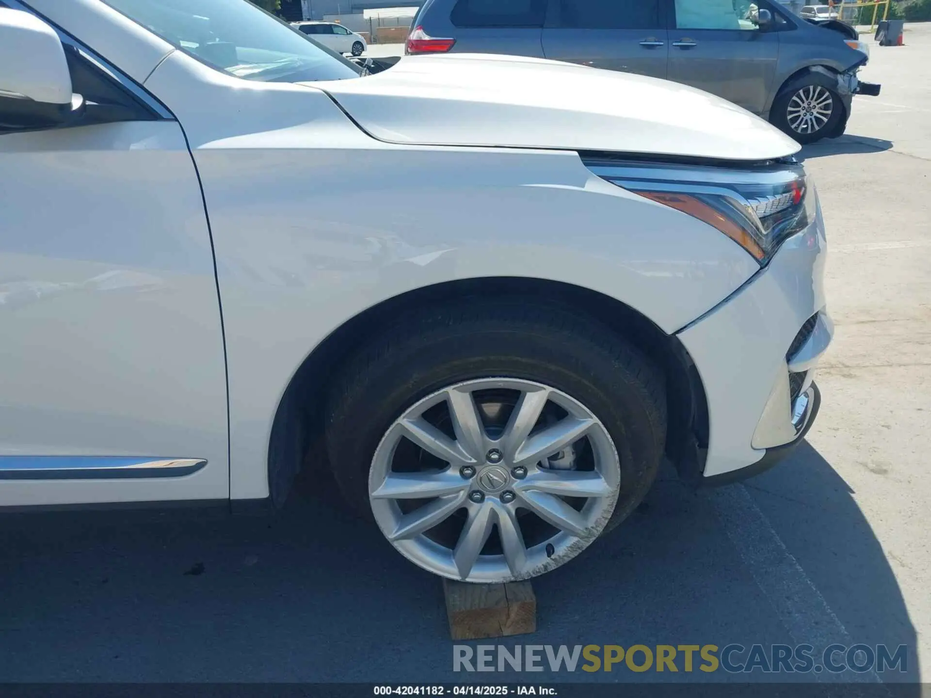 16 Photograph of a damaged car 5J8TC1H33ML008110 ACURA RDX 2021