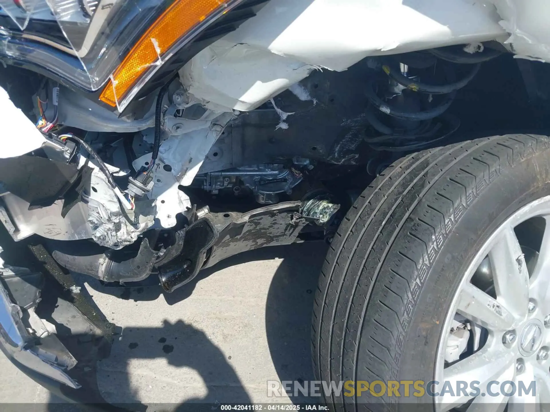 17 Photograph of a damaged car 5J8TC1H33ML008110 ACURA RDX 2021