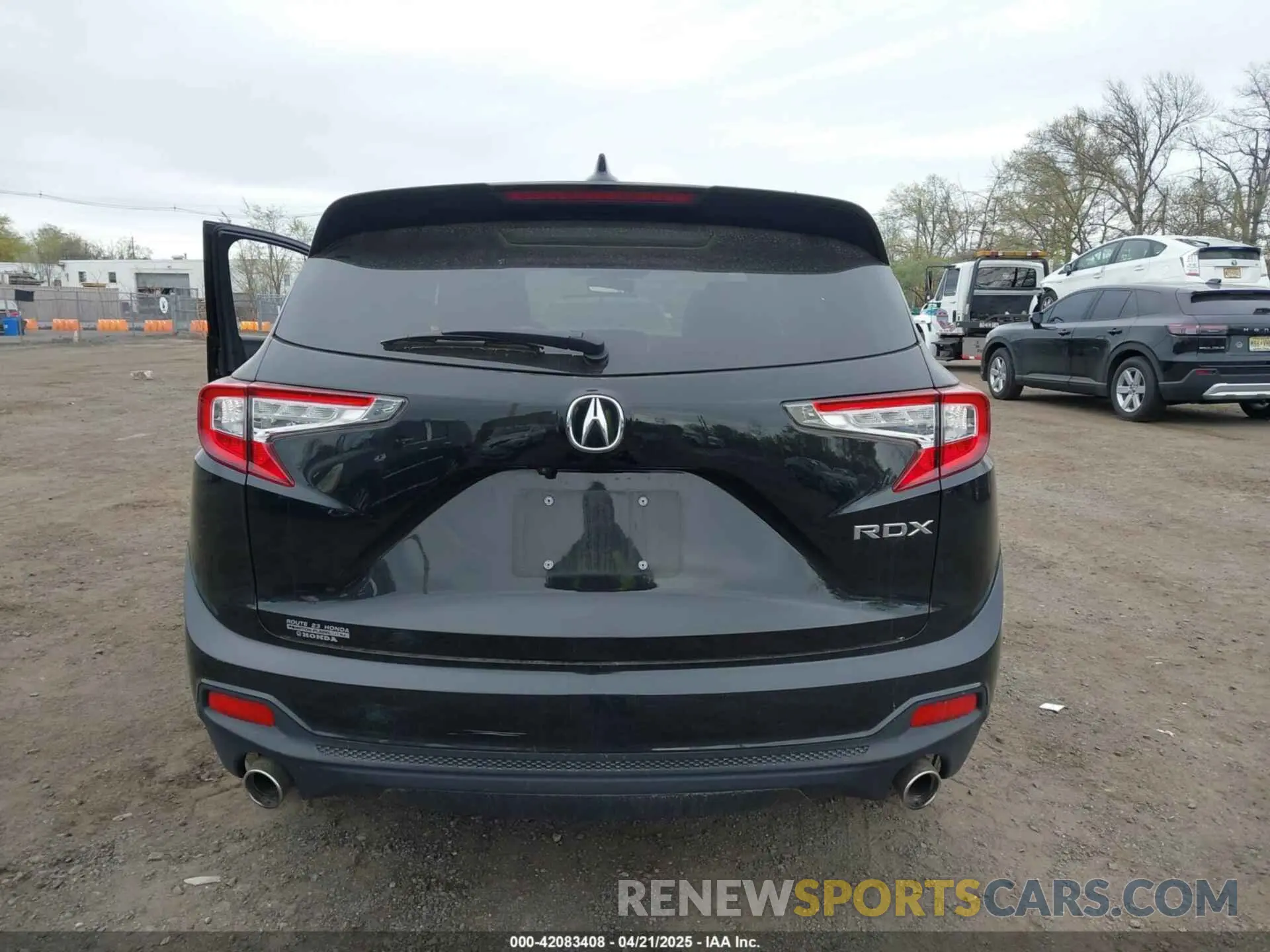 16 Photograph of a damaged car 5J8TC1H37ML006506 ACURA RDX 2021