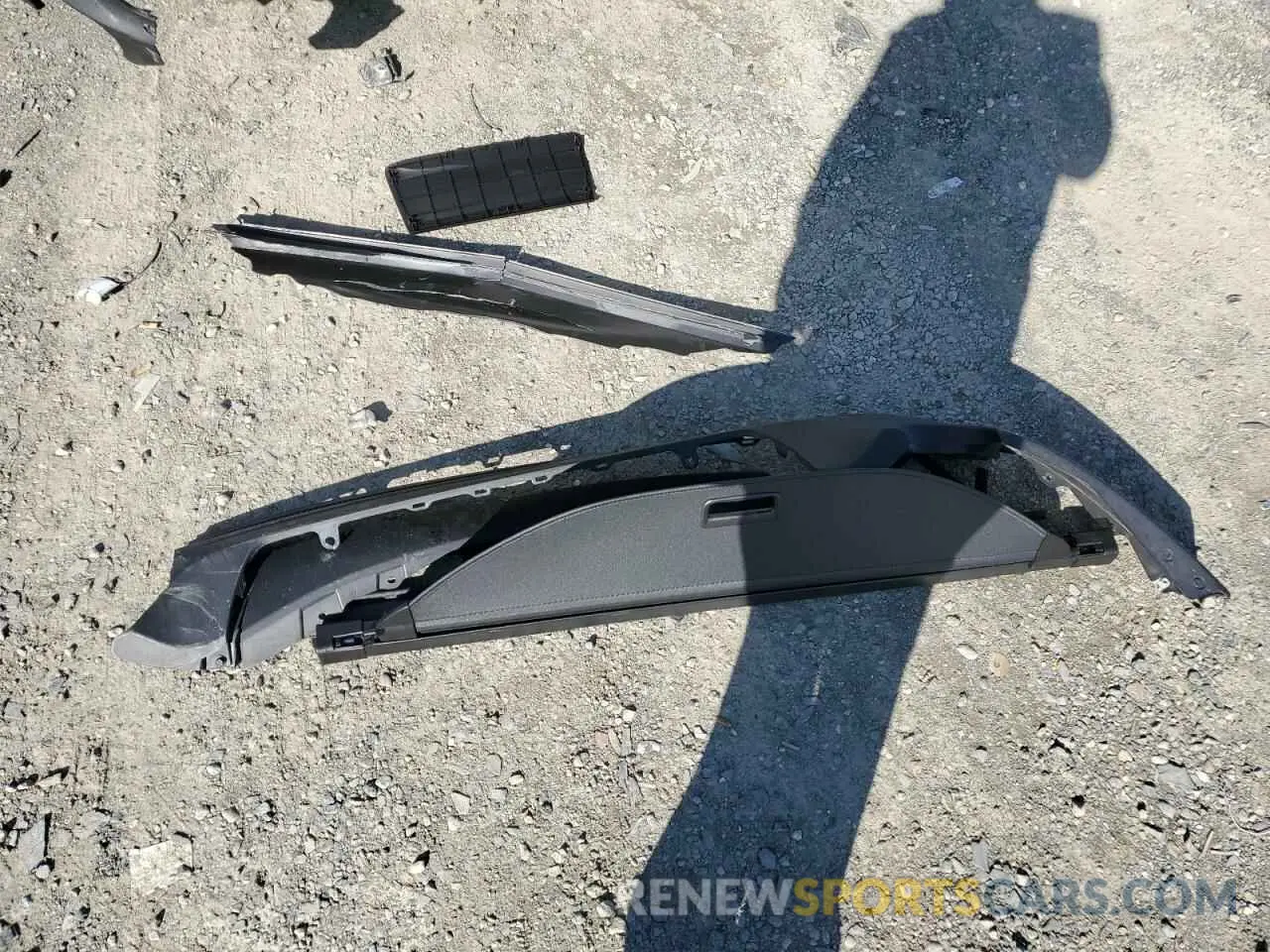 13 Photograph of a damaged car 5J8TC1H52ML013932 ACURA RDX 2021