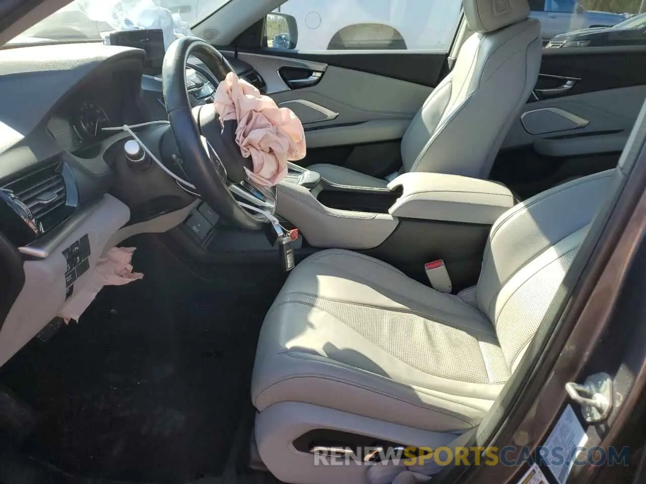 7 Photograph of a damaged car 5J8TC1H56ML000648 ACURA RDX 2021