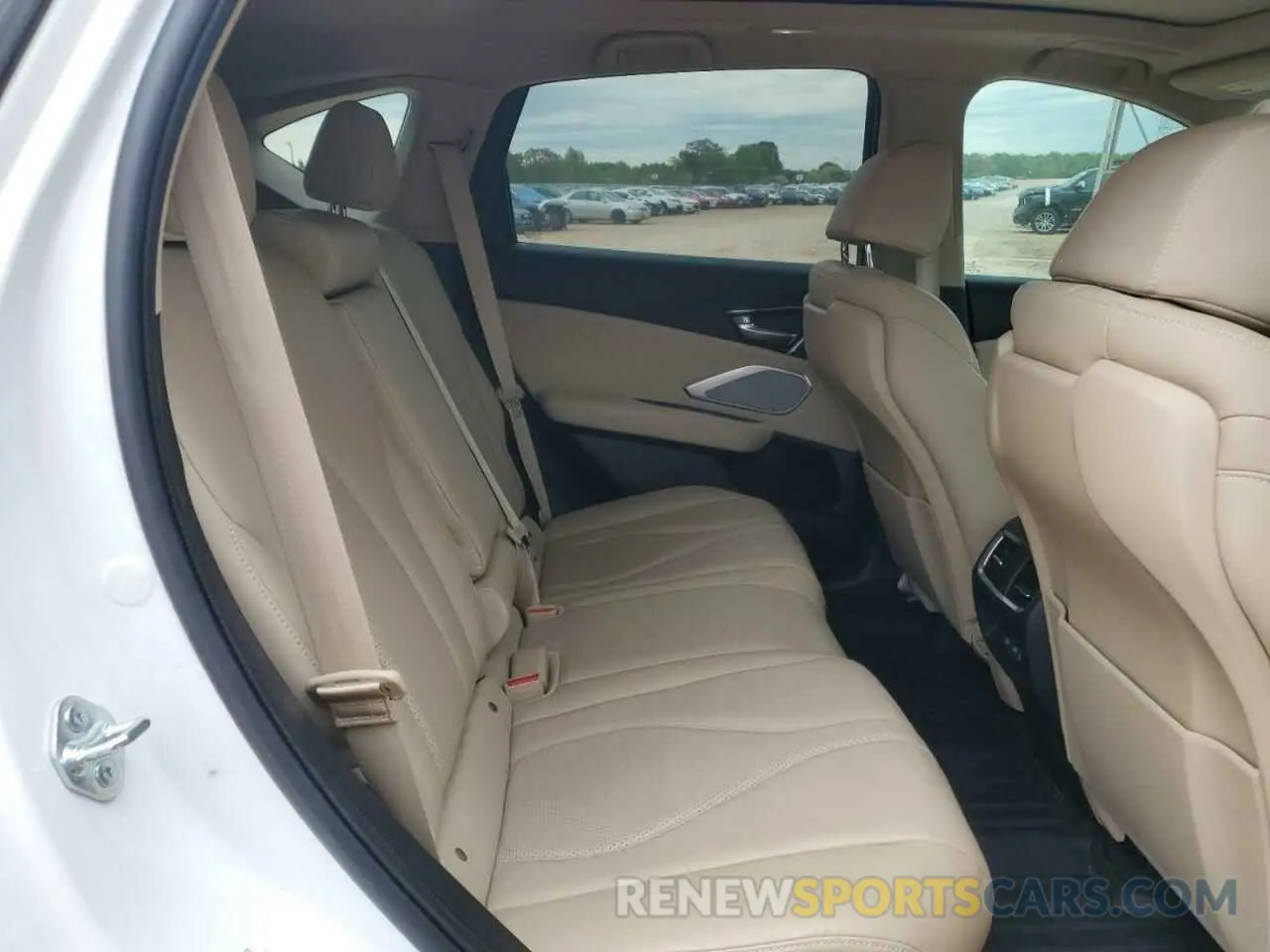 11 Photograph of a damaged car 5J8TC1H5XML010969 ACURA RDX 2021