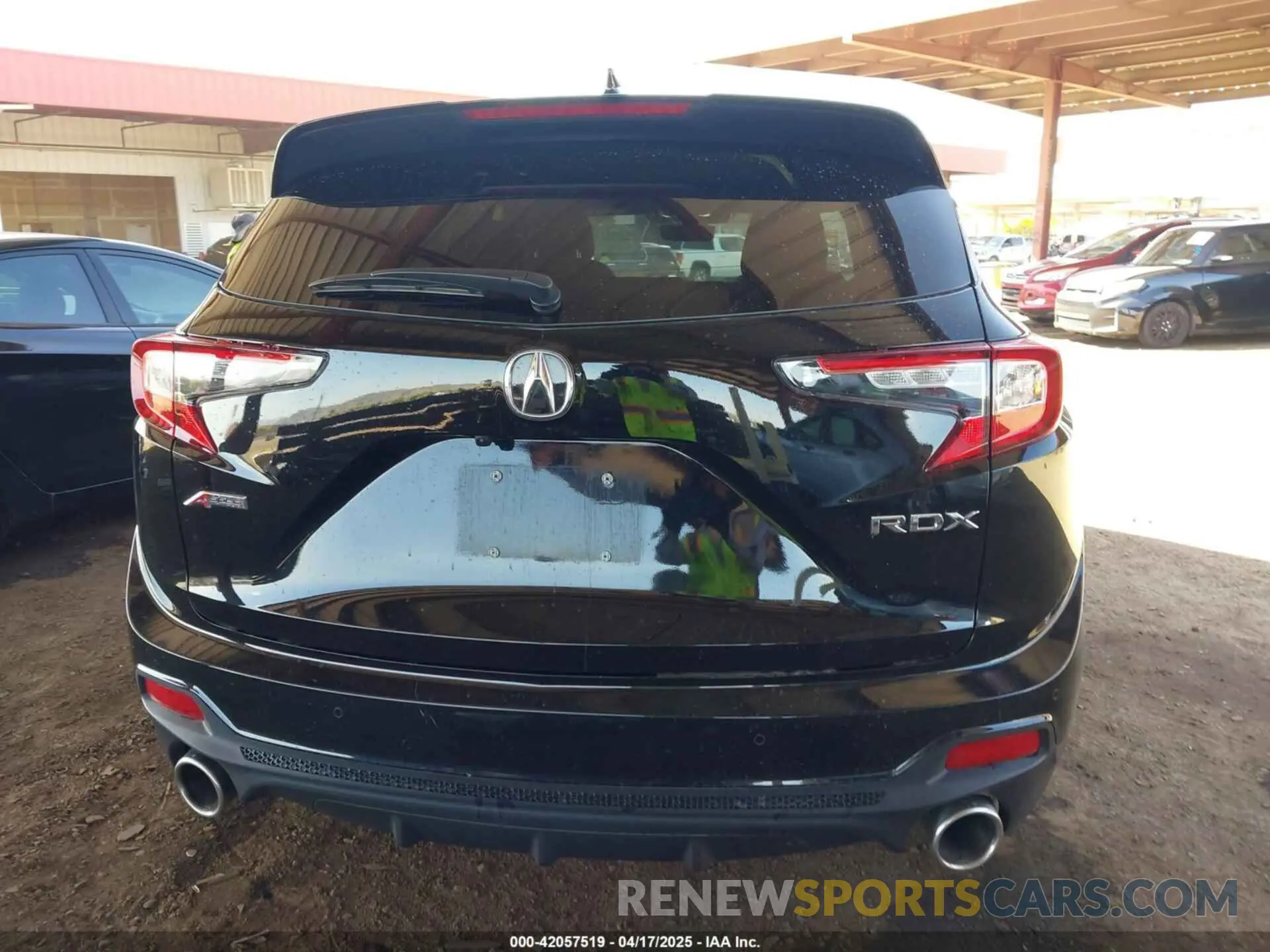 17 Photograph of a damaged car 5J8TC1H67ML021811 ACURA RDX 2021