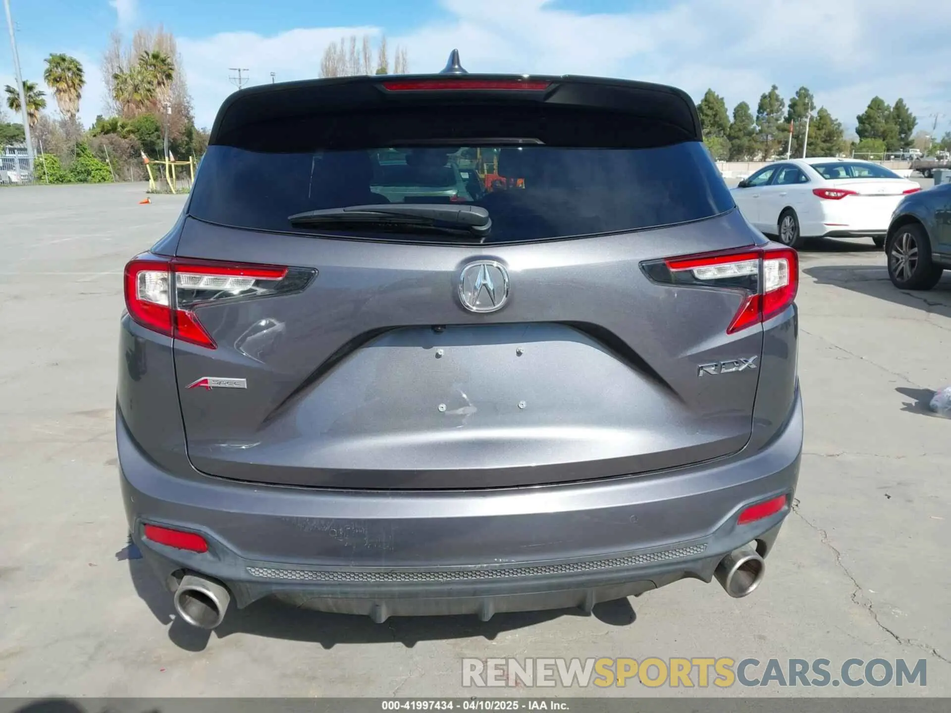 15 Photograph of a damaged car 5J8TC1H6XML018787 ACURA RDX 2021