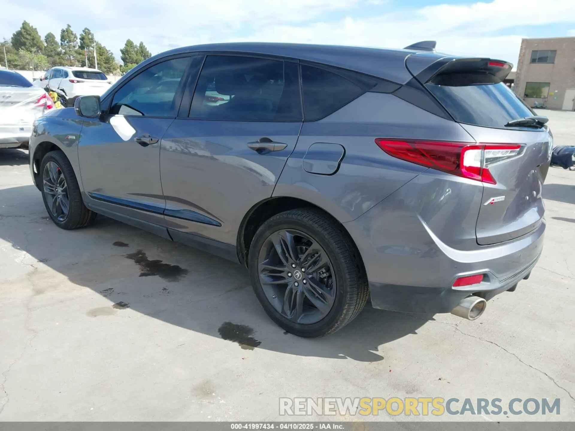 3 Photograph of a damaged car 5J8TC1H6XML018787 ACURA RDX 2021