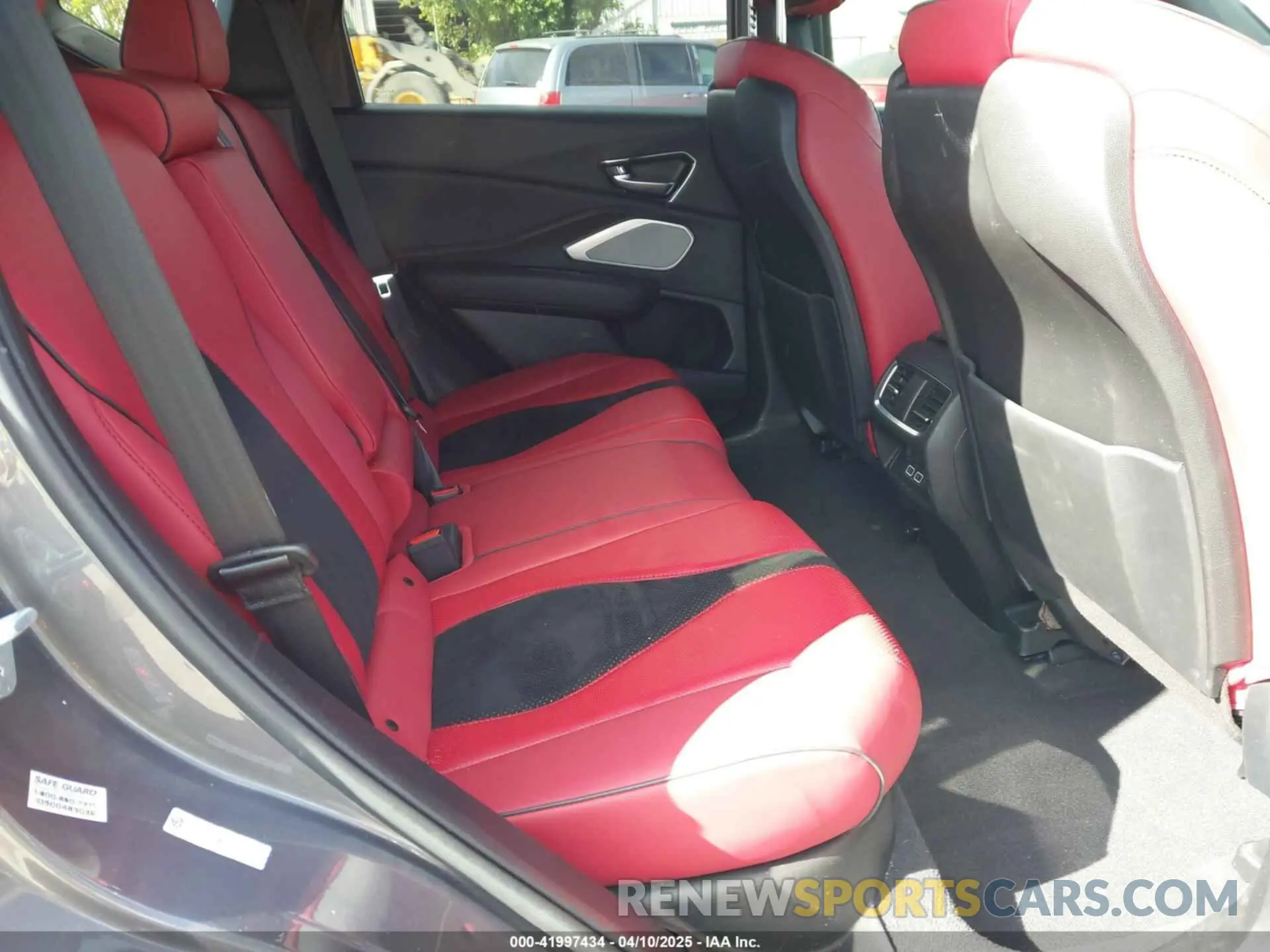 8 Photograph of a damaged car 5J8TC1H6XML018787 ACURA RDX 2021