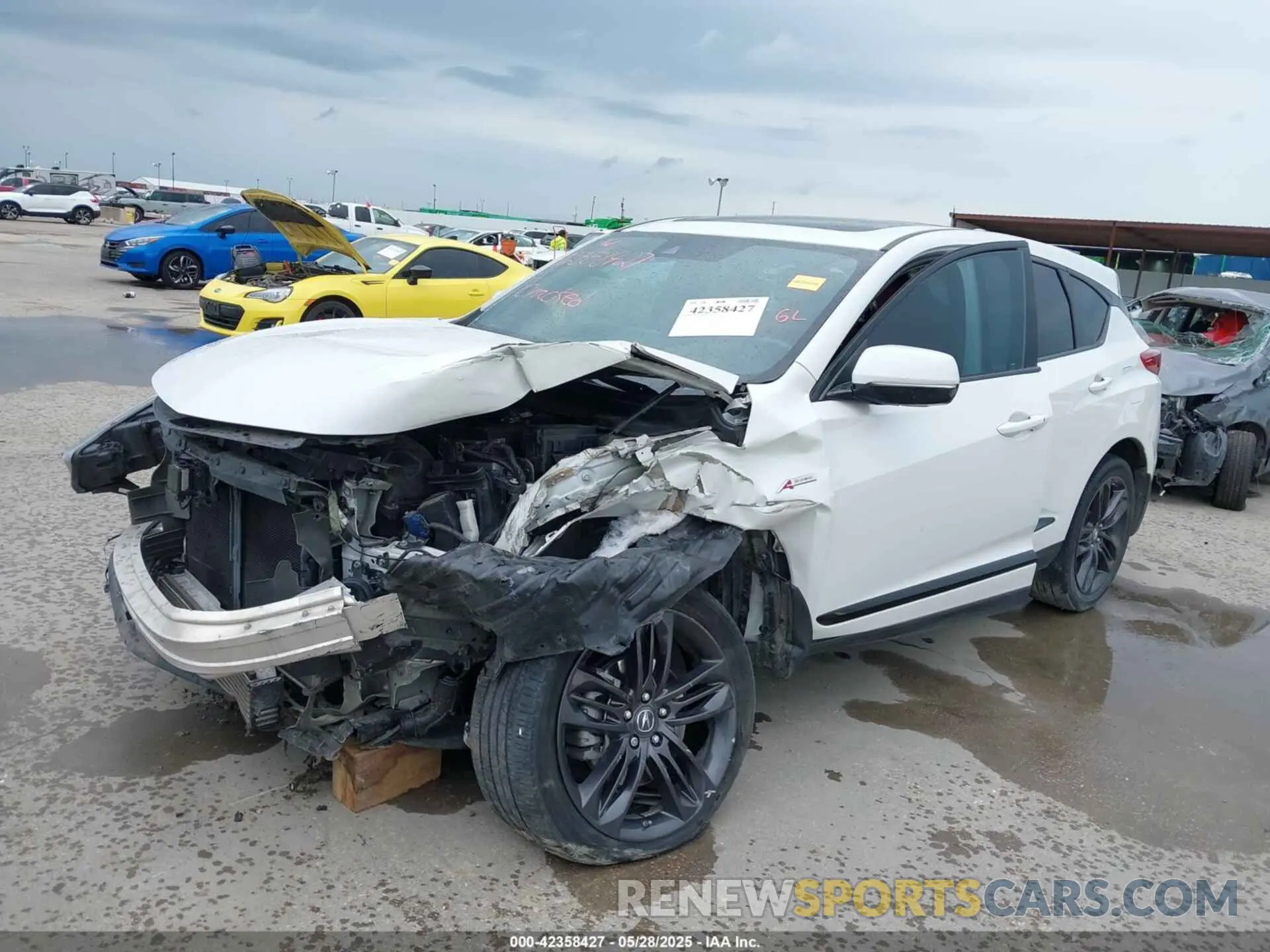 2 Photograph of a damaged car 5J8TC1H6XML023228 ACURA RDX 2021