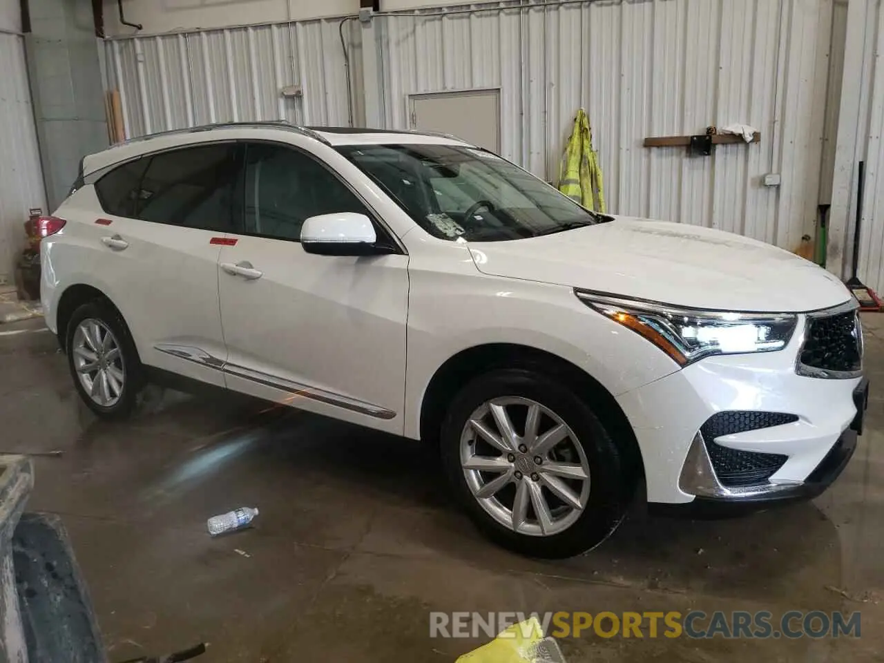 4 Photograph of a damaged car 5J8TC2H34ML023222 ACURA RDX 2021