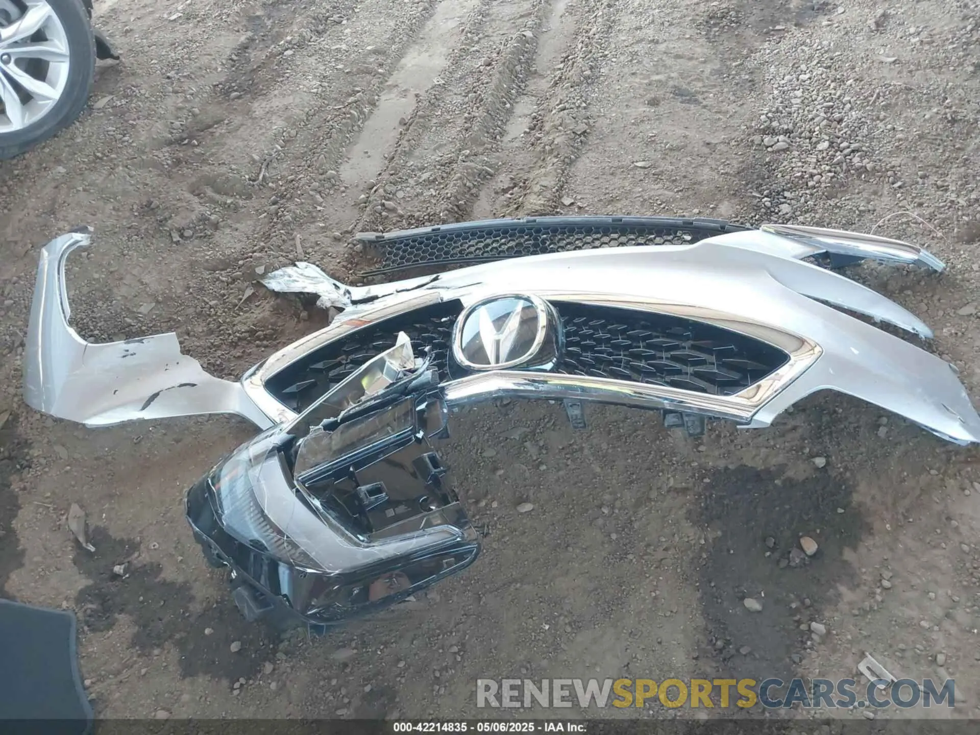 12 Photograph of a damaged car 5J8TC2H34ML047472 ACURA RDX 2021