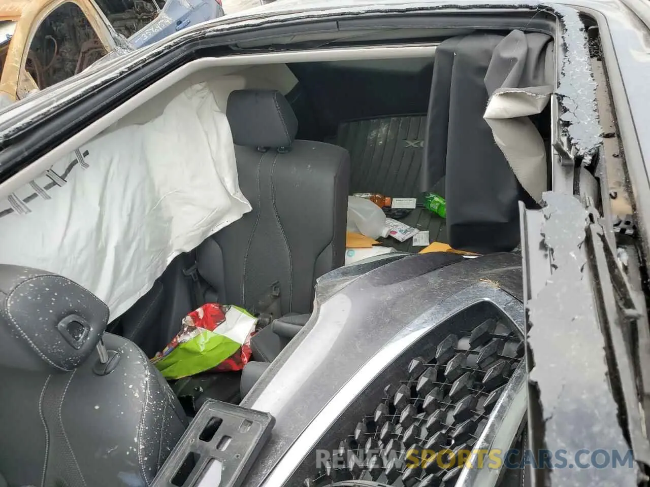 10 Photograph of a damaged car 5J8TC2H52ML002483 ACURA RDX 2021