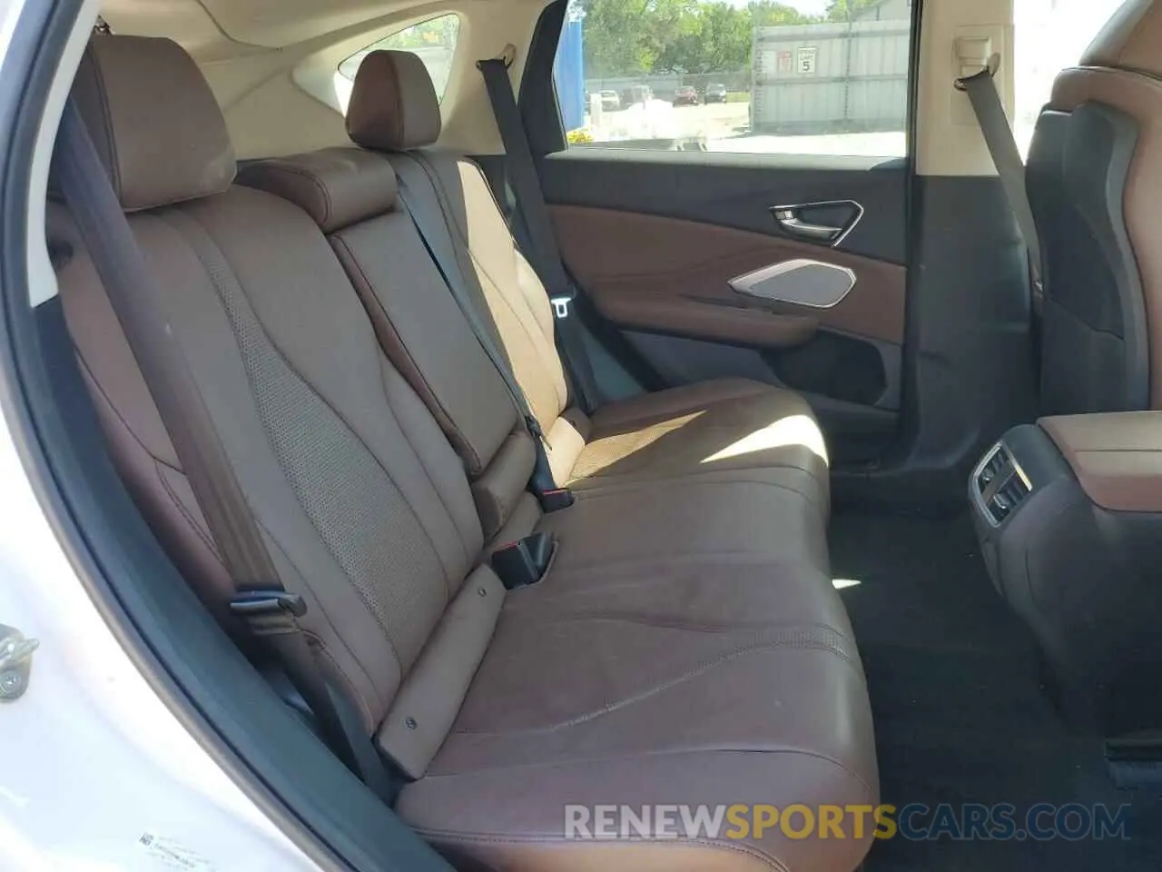 11 Photograph of a damaged car 5J8TC2H59ML009737 ACURA RDX 2021