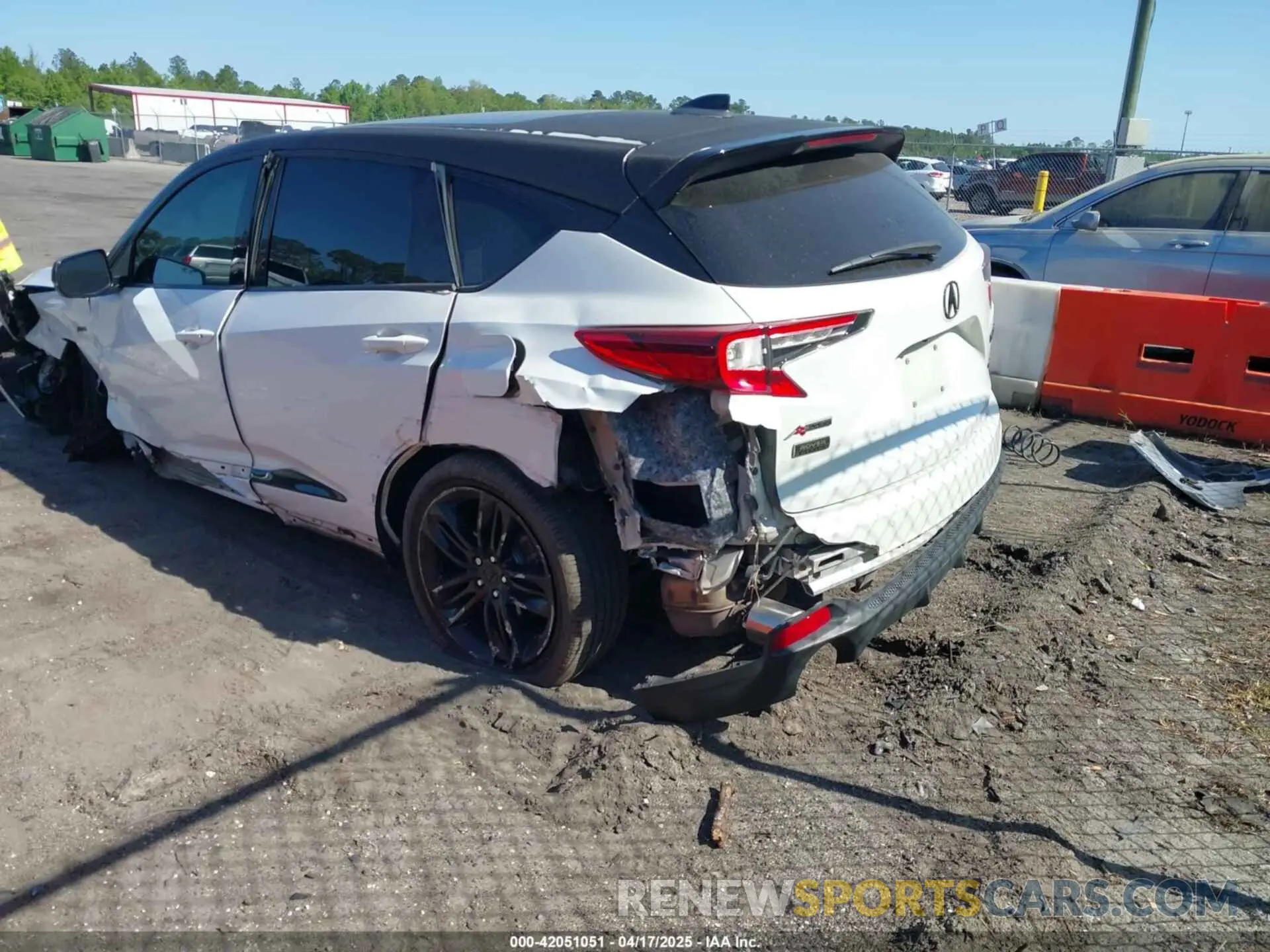 3 Photograph of a damaged car 5J8TC2H63ML010925 ACURA RDX 2021