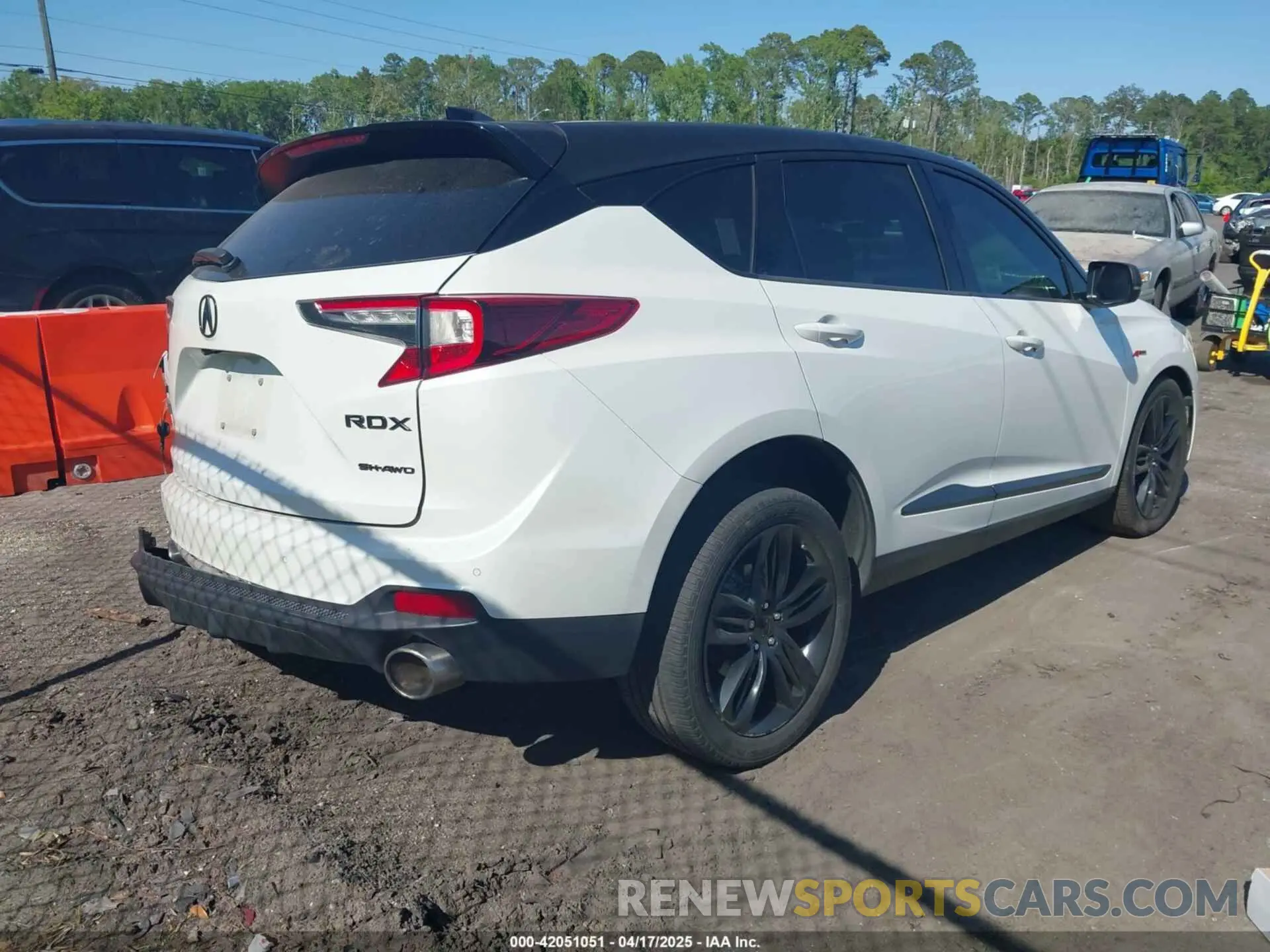 4 Photograph of a damaged car 5J8TC2H63ML010925 ACURA RDX 2021