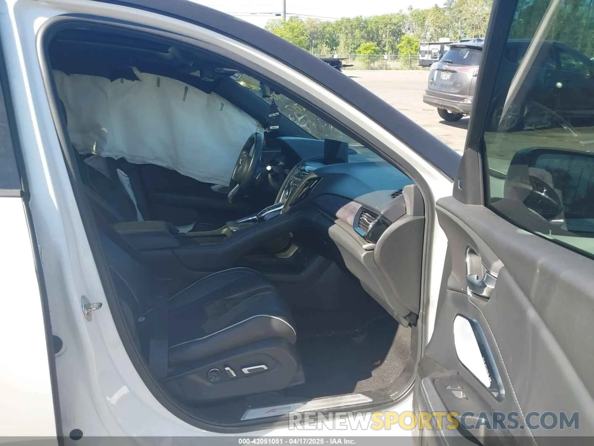 5 Photograph of a damaged car 5J8TC2H63ML010925 ACURA RDX 2021