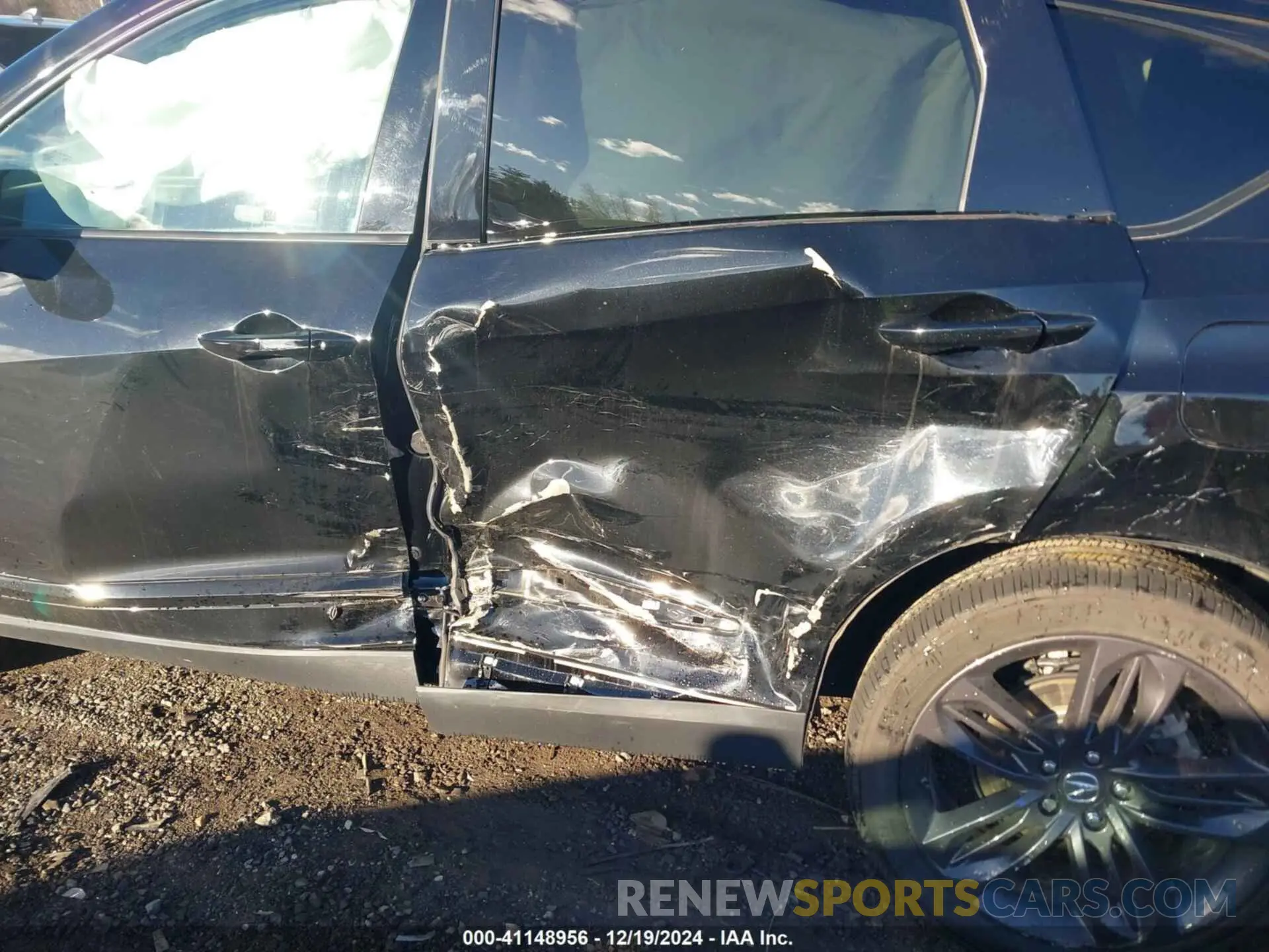6 Photograph of a damaged car 5J8TC2H63ML036036 ACURA RDX 2021