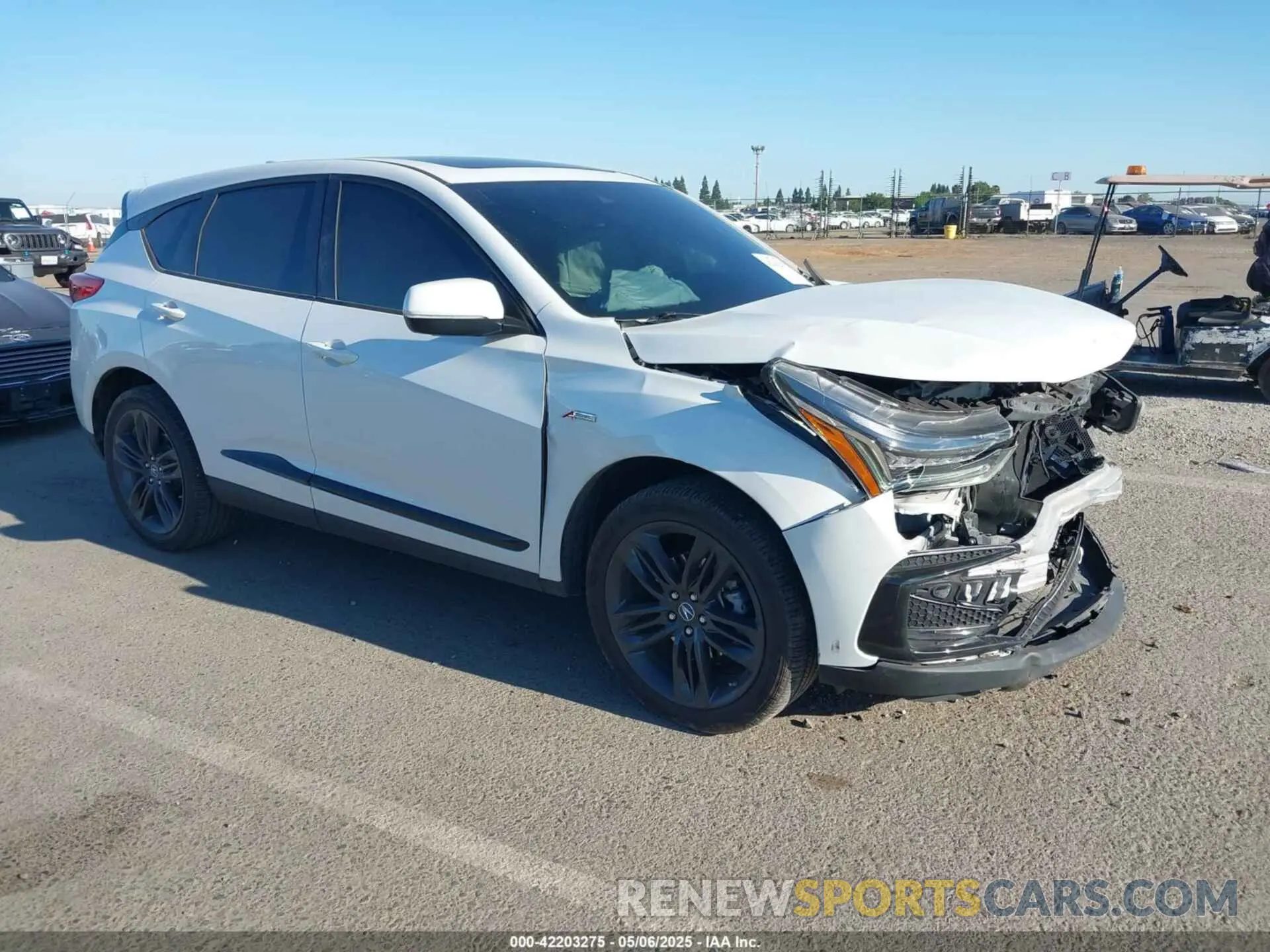 1 Photograph of a damaged car 5J8TC2H64ML042895 ACURA RDX 2021