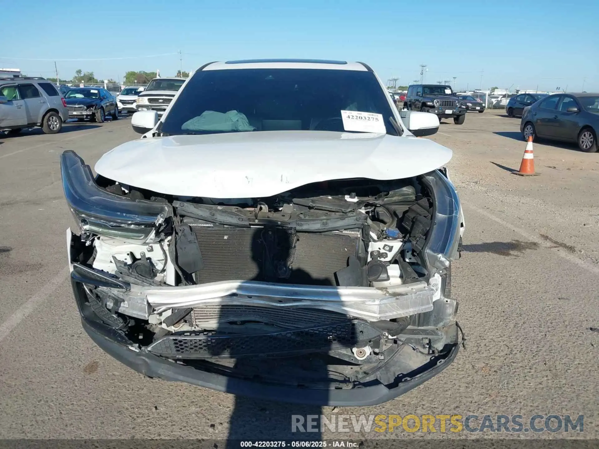 12 Photograph of a damaged car 5J8TC2H64ML042895 ACURA RDX 2021