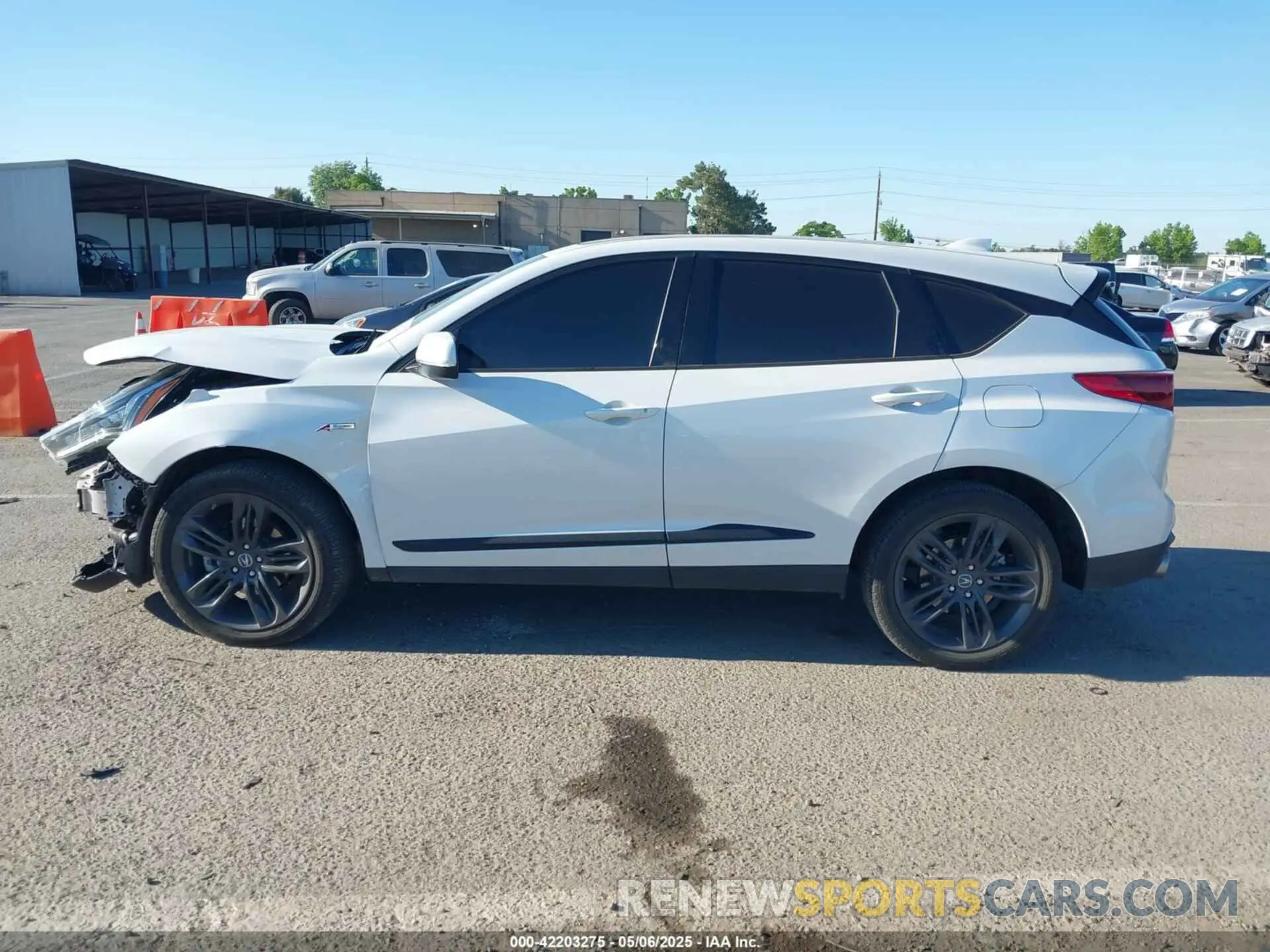 14 Photograph of a damaged car 5J8TC2H64ML042895 ACURA RDX 2021