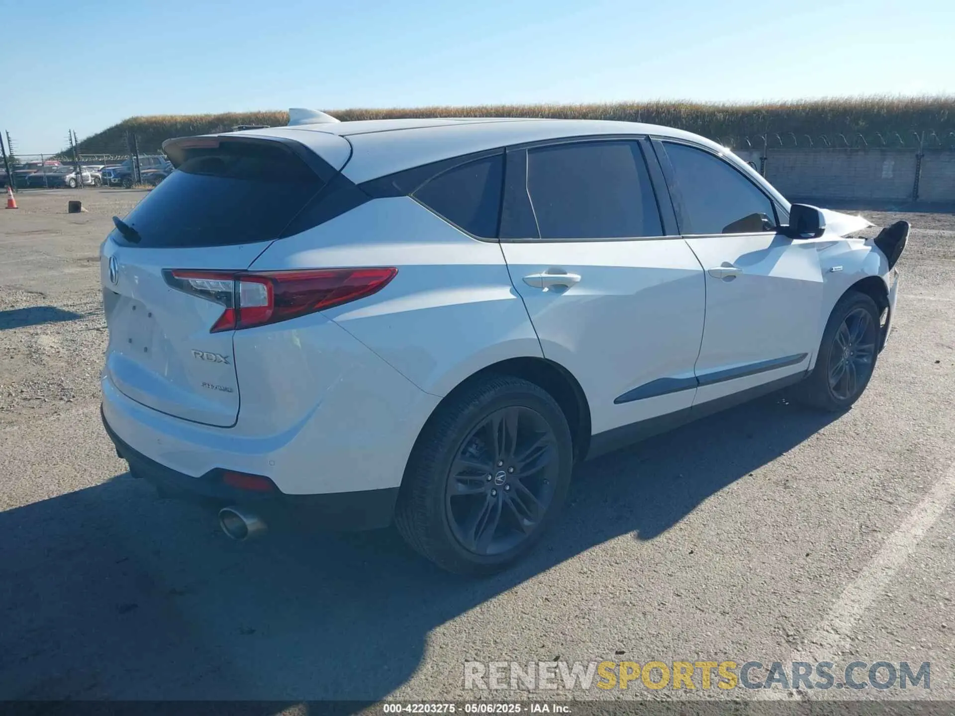 4 Photograph of a damaged car 5J8TC2H64ML042895 ACURA RDX 2021