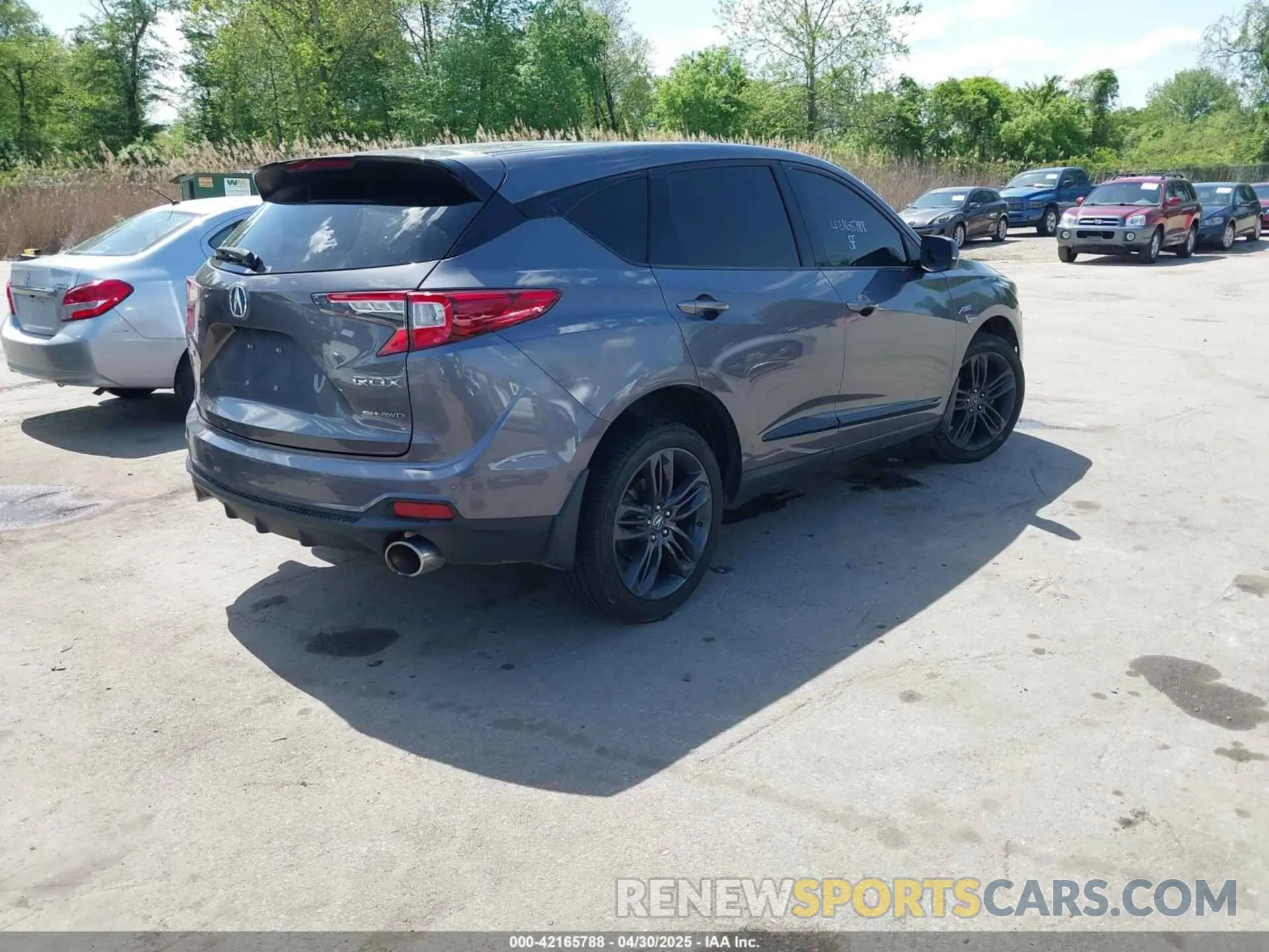 4 Photograph of a damaged car 5J8TC2H65ML001269 ACURA RDX 2021