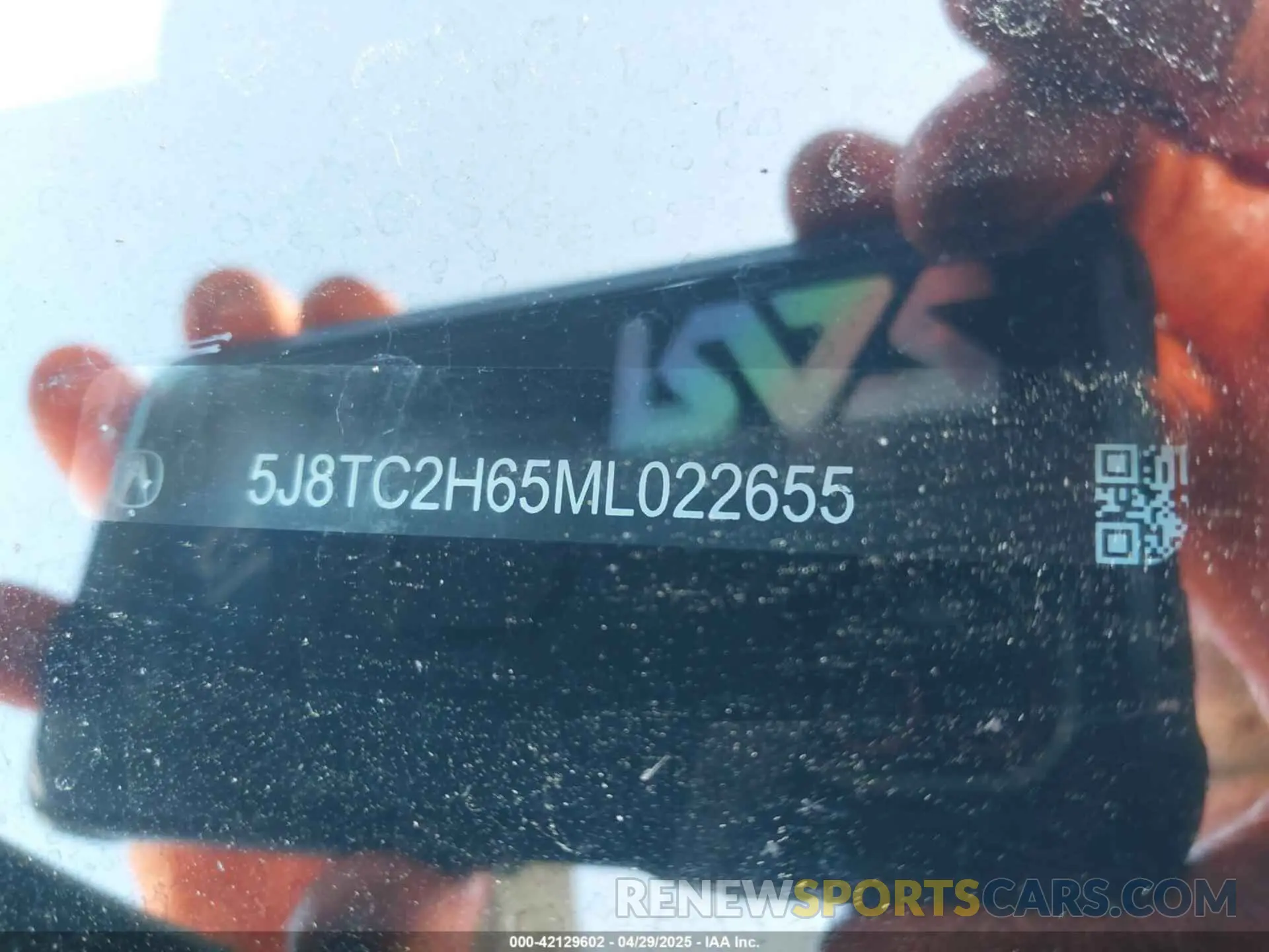 17 Photograph of a damaged car 5J8TC2H65ML022655 ACURA RDX 2021