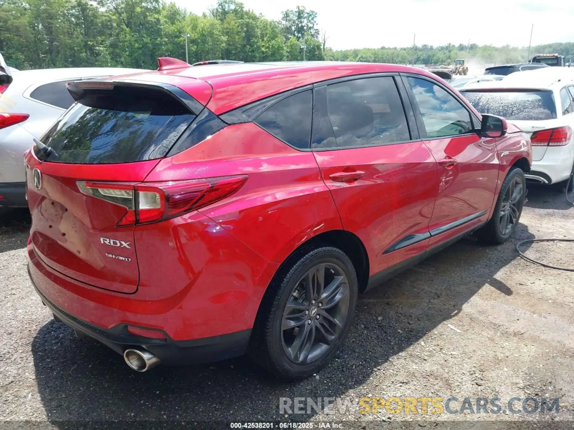 4 Photograph of a damaged car 5J8TC2H67ML048190 ACURA RDX 2021
