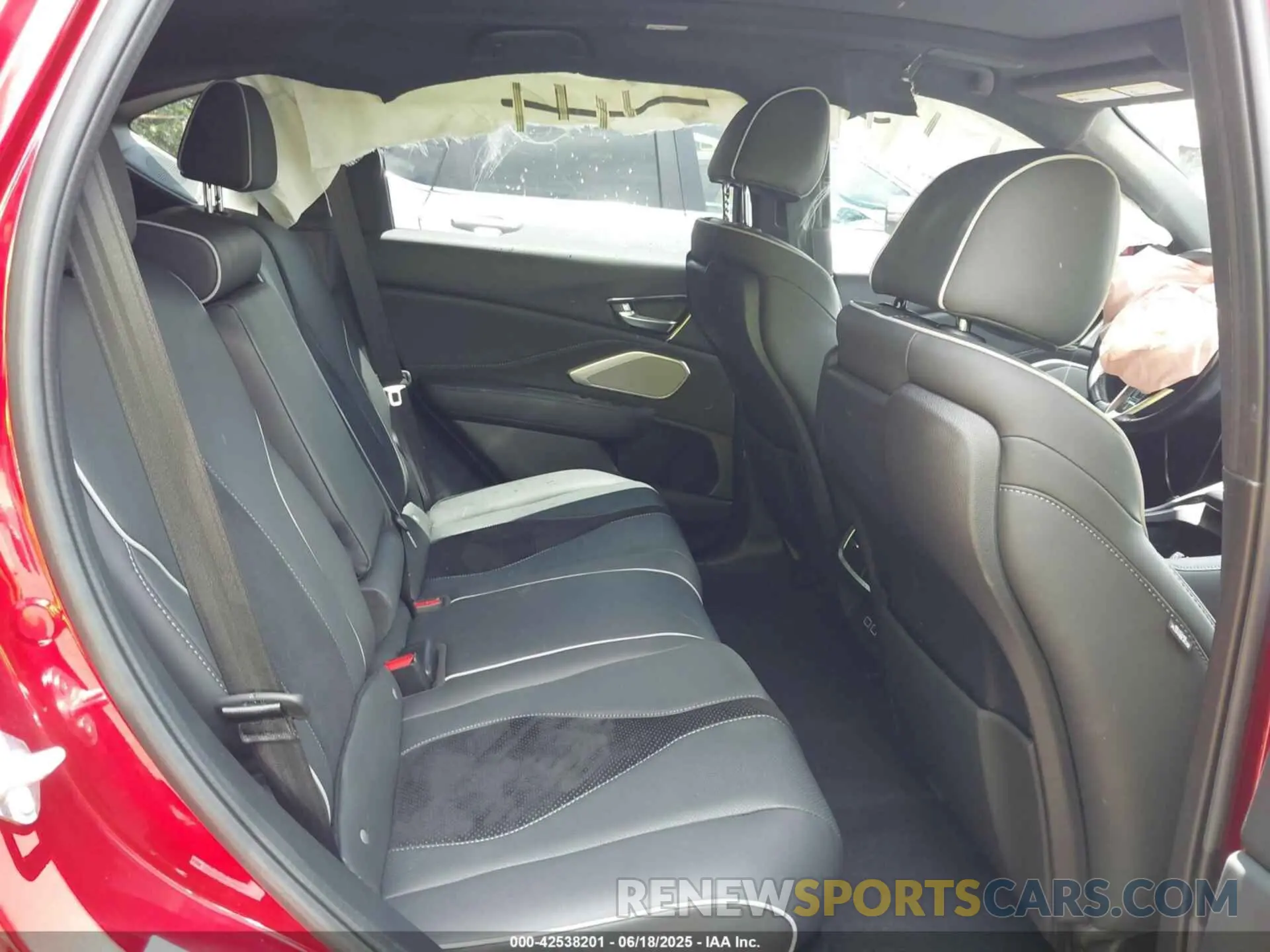 8 Photograph of a damaged car 5J8TC2H67ML048190 ACURA RDX 2021