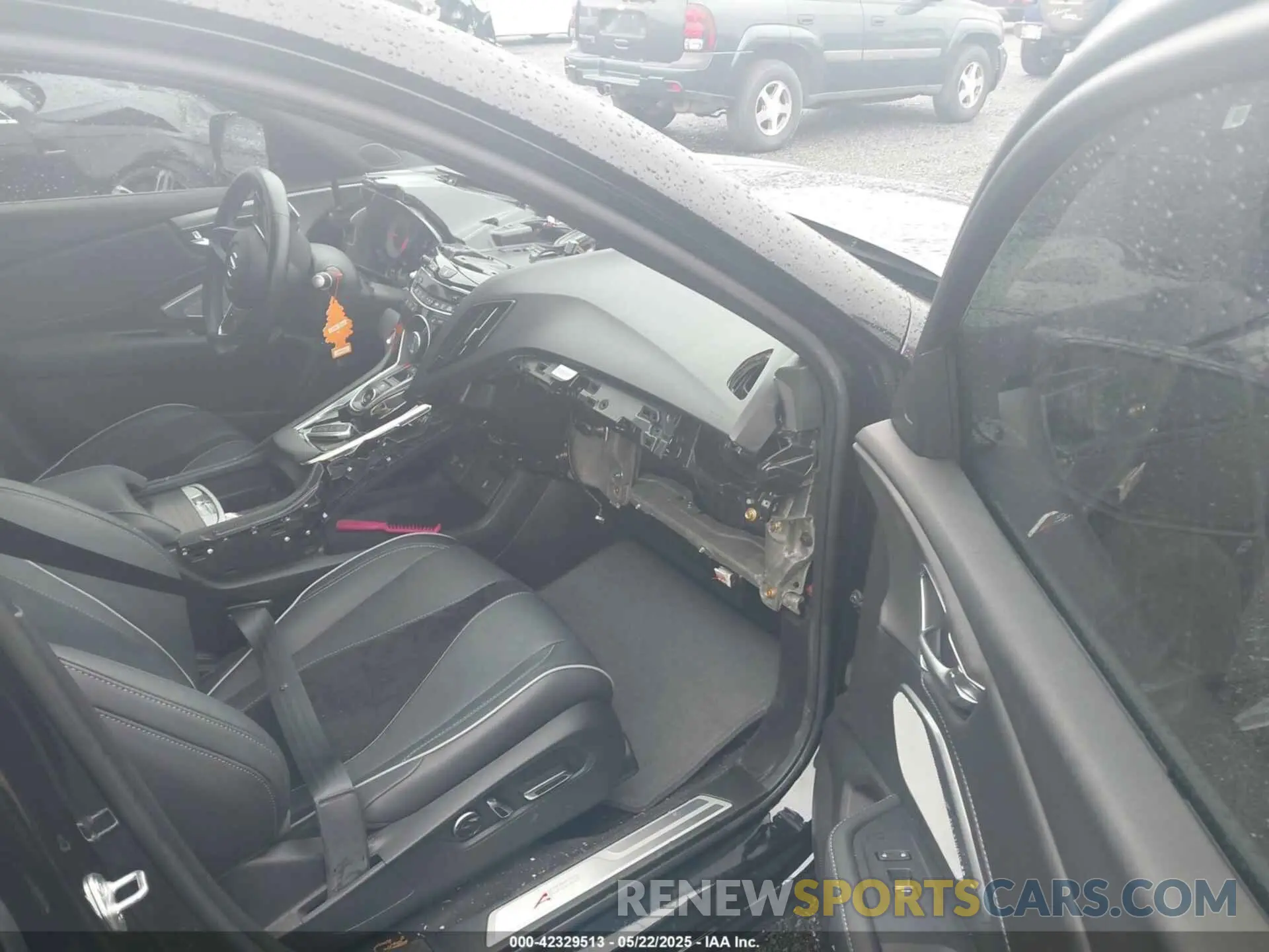 5 Photograph of a damaged car 5J8TC2H6XML034106 ACURA RDX 2021